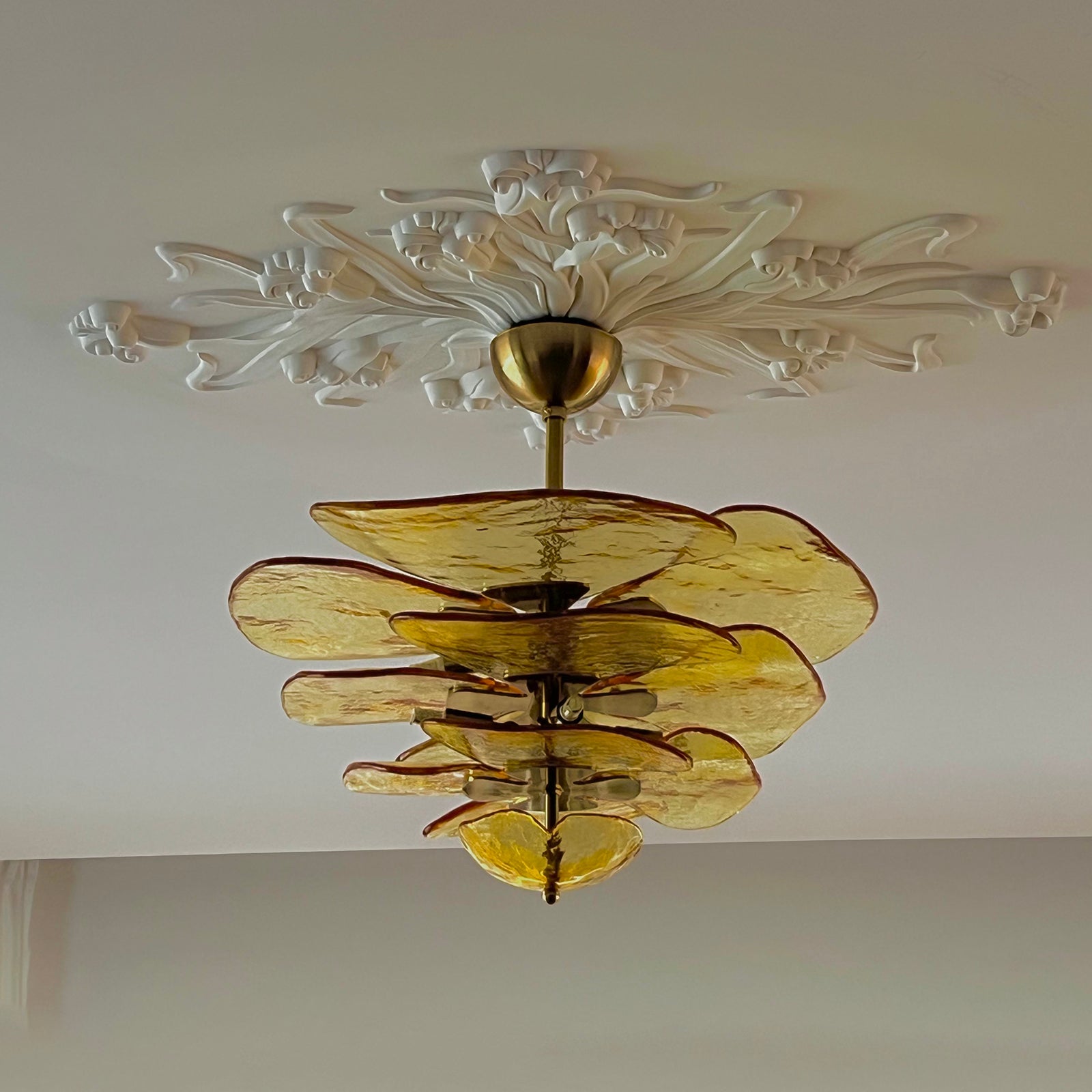 Aurora Chandelier Gold Murano Glass Petal Luxury - Blowlighting