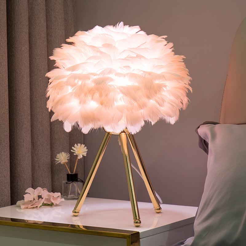 Goose Feather Table Lamp - Blowlighting