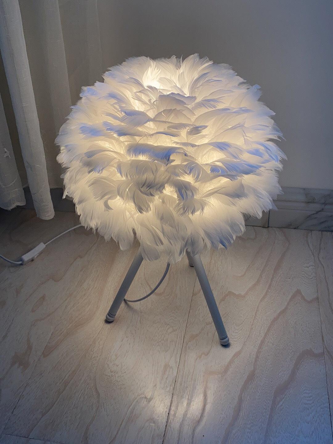 Goose Feather Table Lamp - Blowlighting