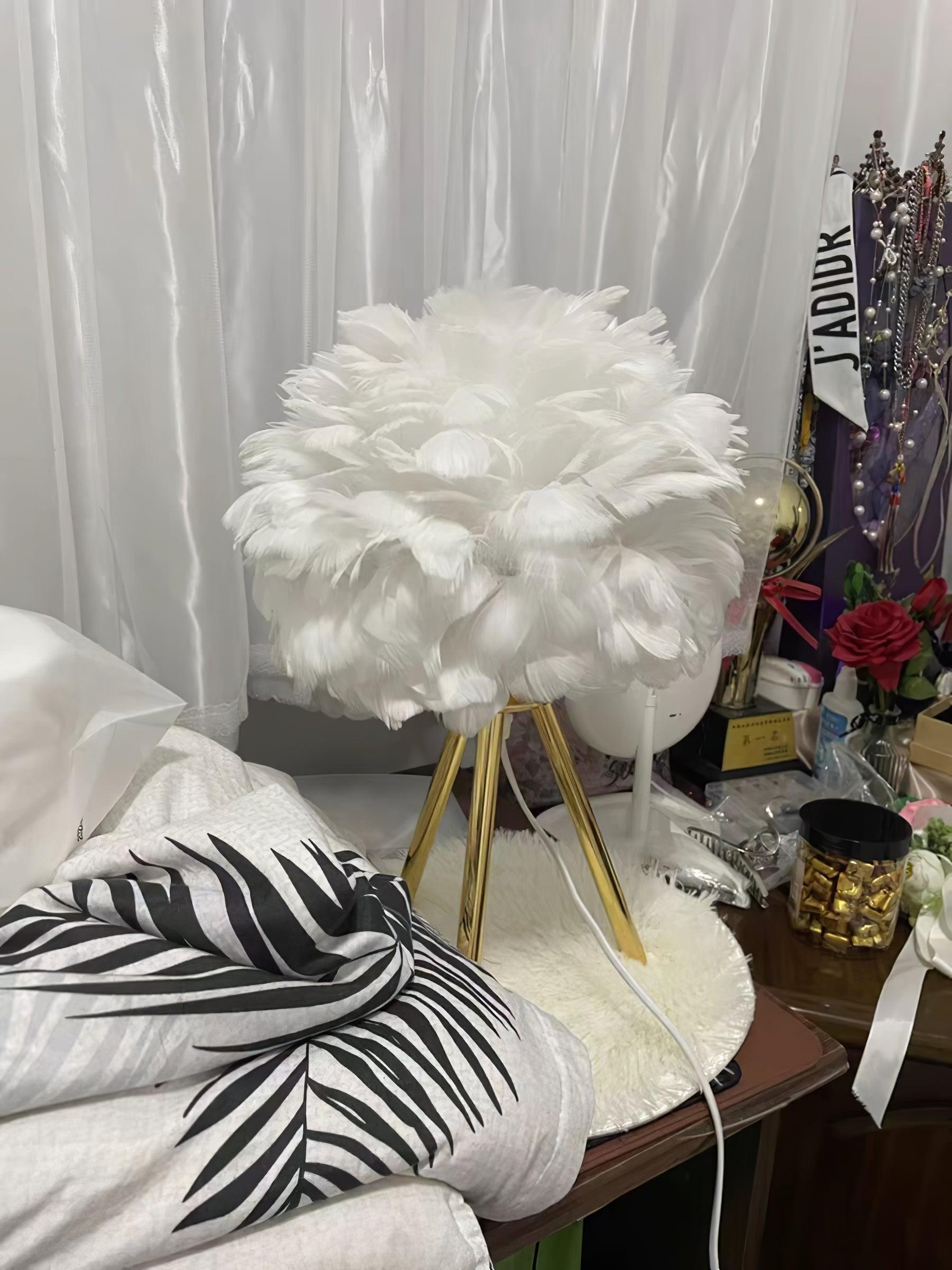 Goose Feather Table Lamp - Blowlighting