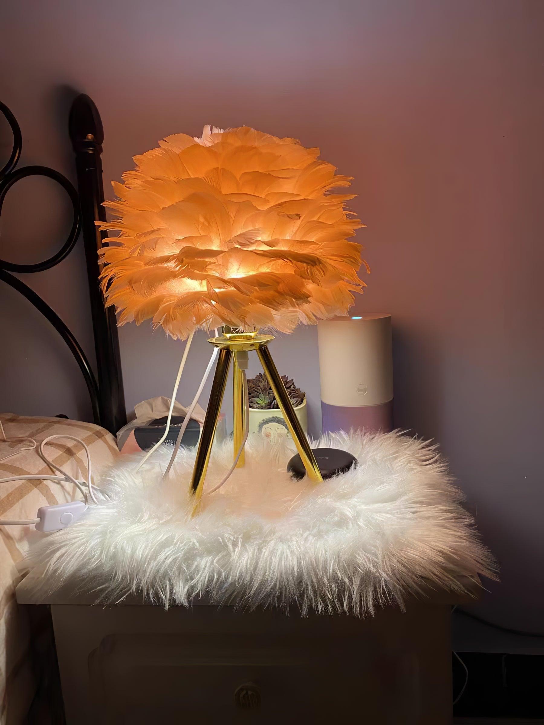 Goose Feather Table Lamp - Blowlighting