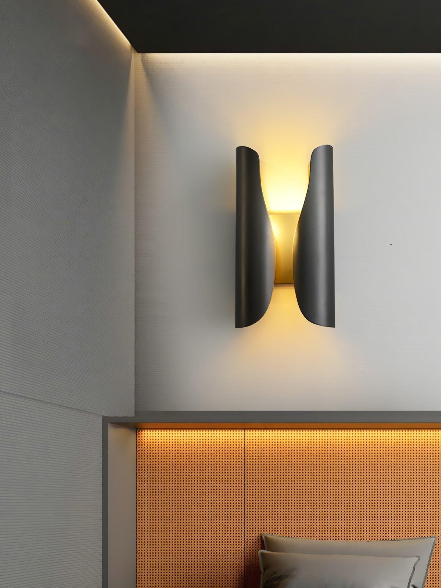 Guardian Wall Sconce - Blowlighting