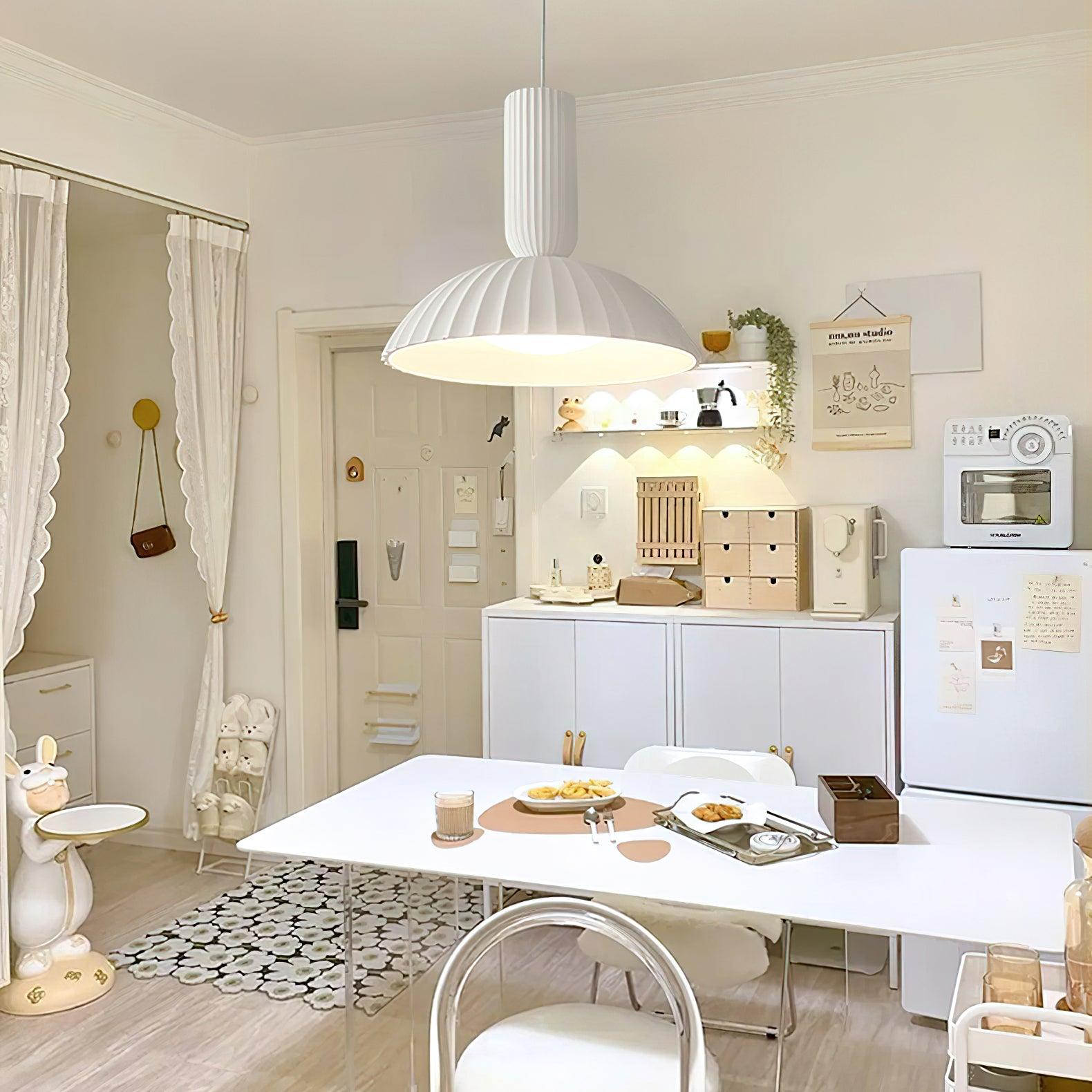 Resin Apollo Pendant Light - Blowlighting