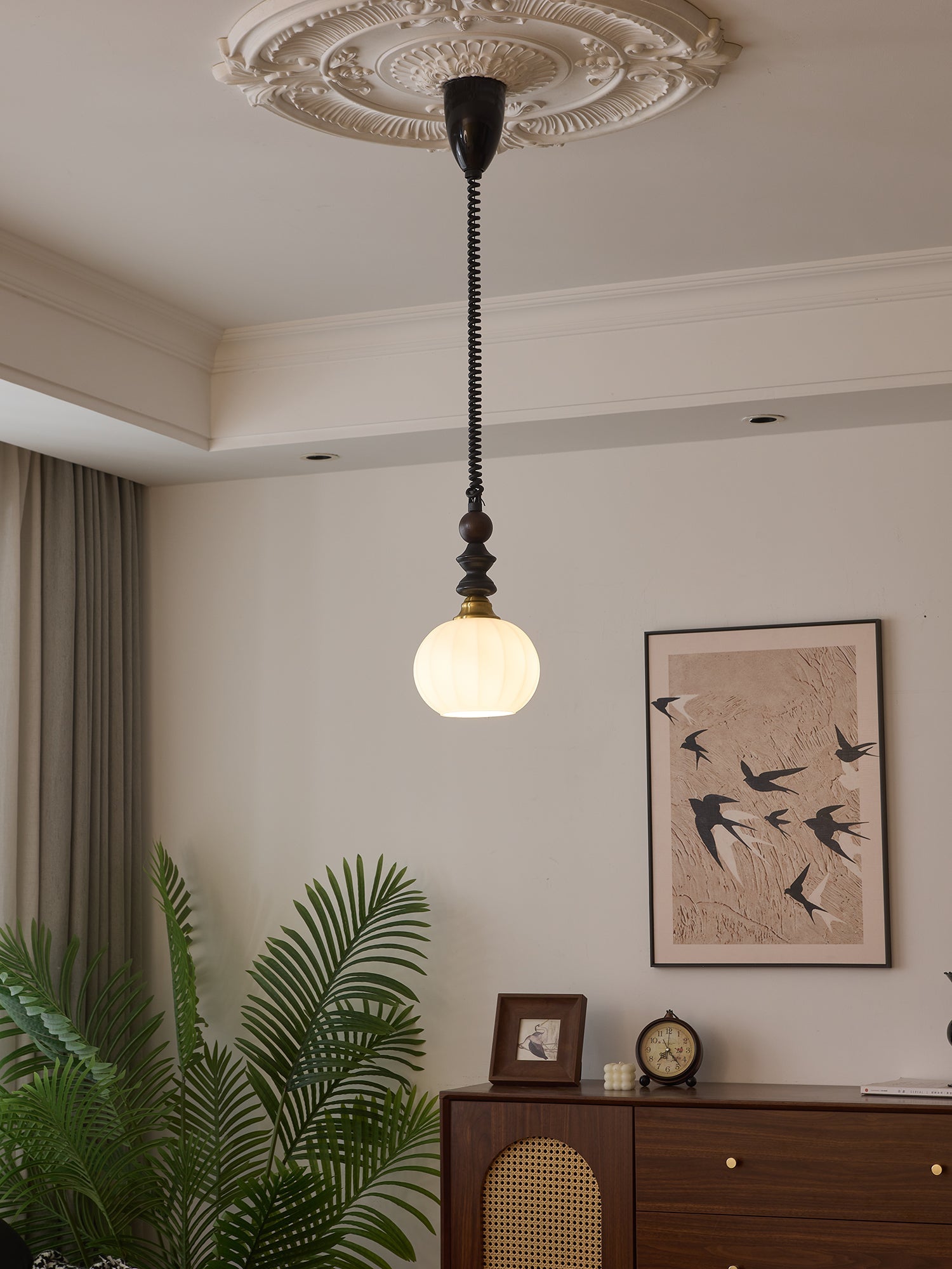 Halcyon Arch Pendant Light - Blowlighting