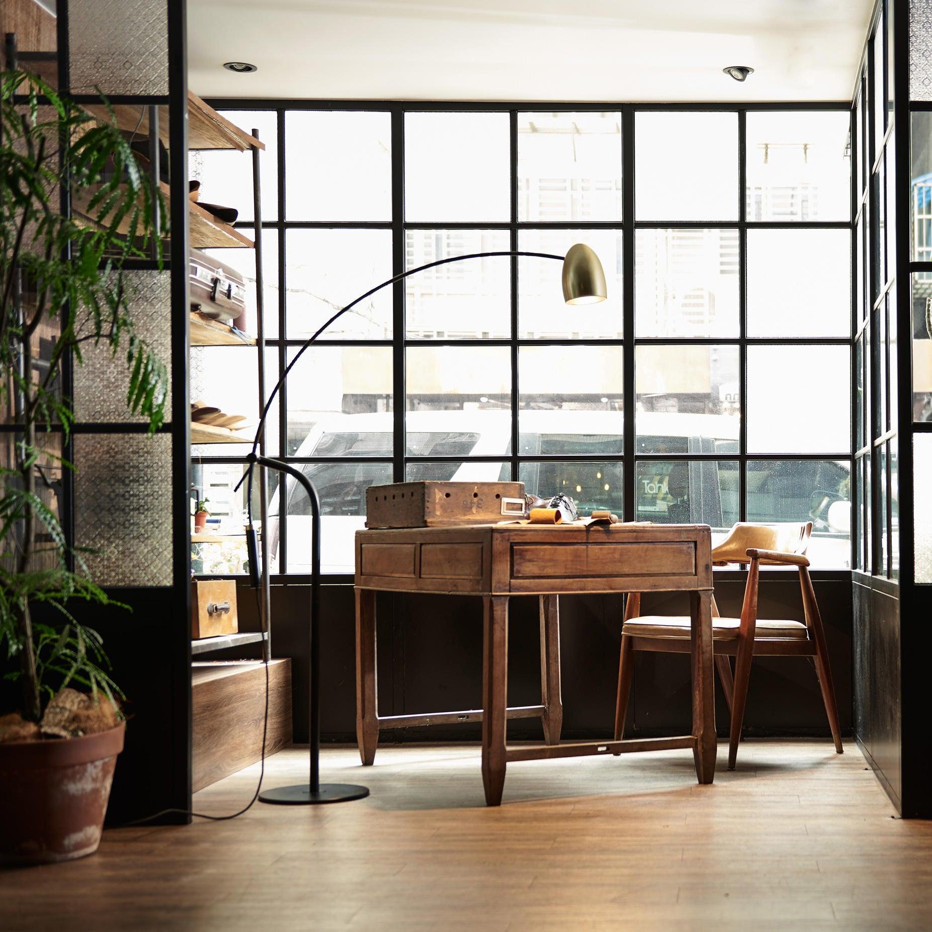 Hercules Floor Lamp - Blowlighting