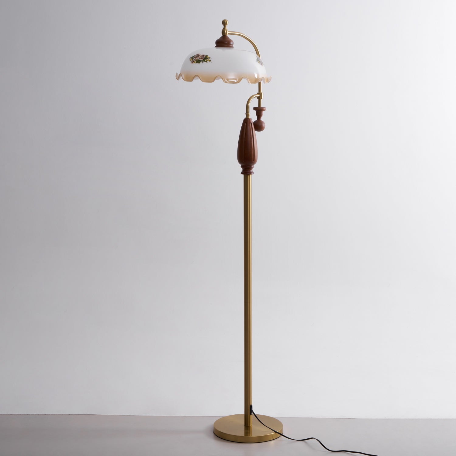 Heritage Bloom Floor Lamp - Blowlighting