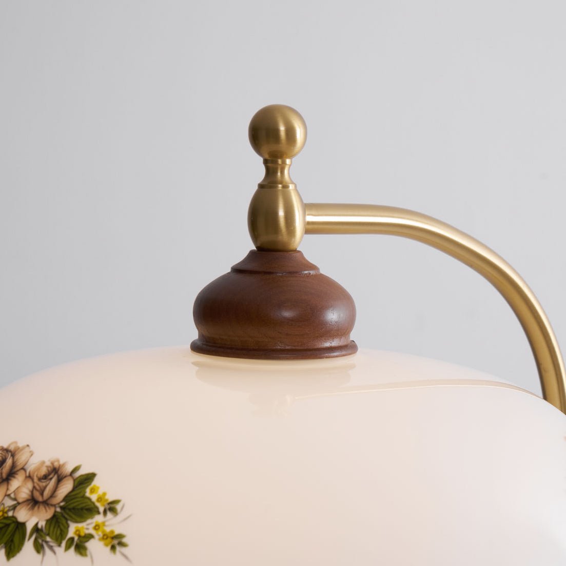 Heritage Bloom Floor Lamp - Blowlighting