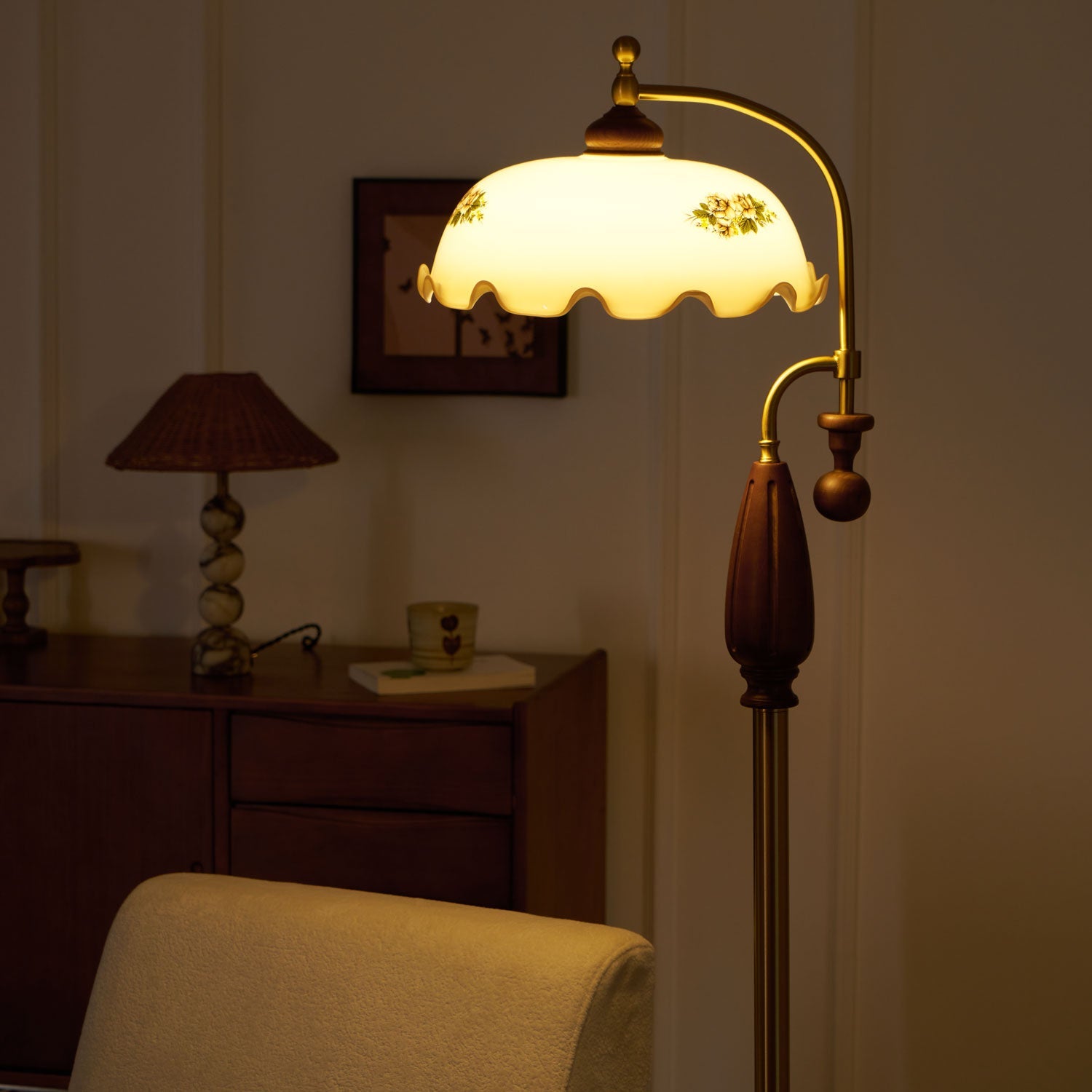 Heritage Bloom Floor Lamp - Blowlighting