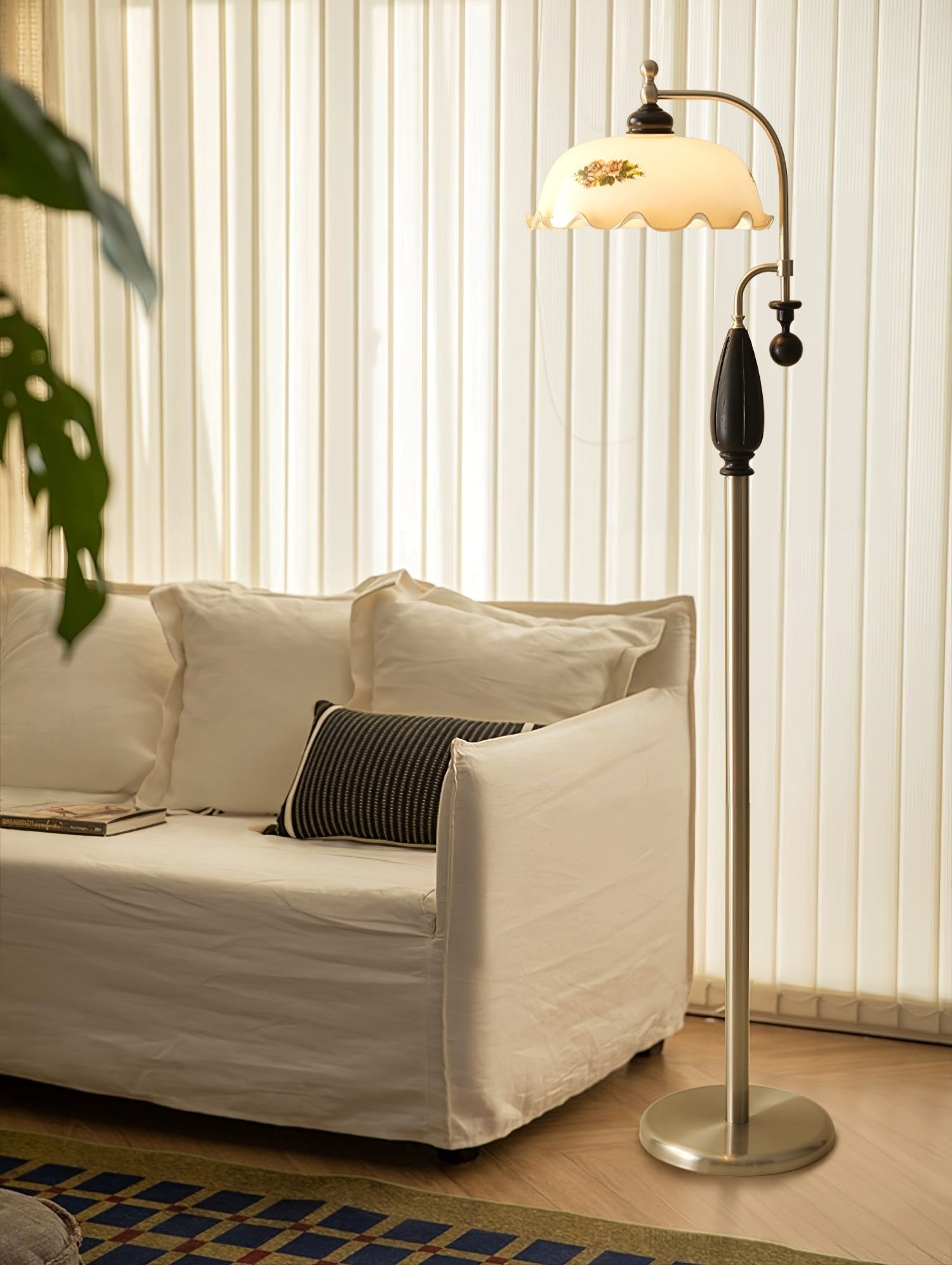 Heritage Bloom Floor Lamp - Blowlighting
