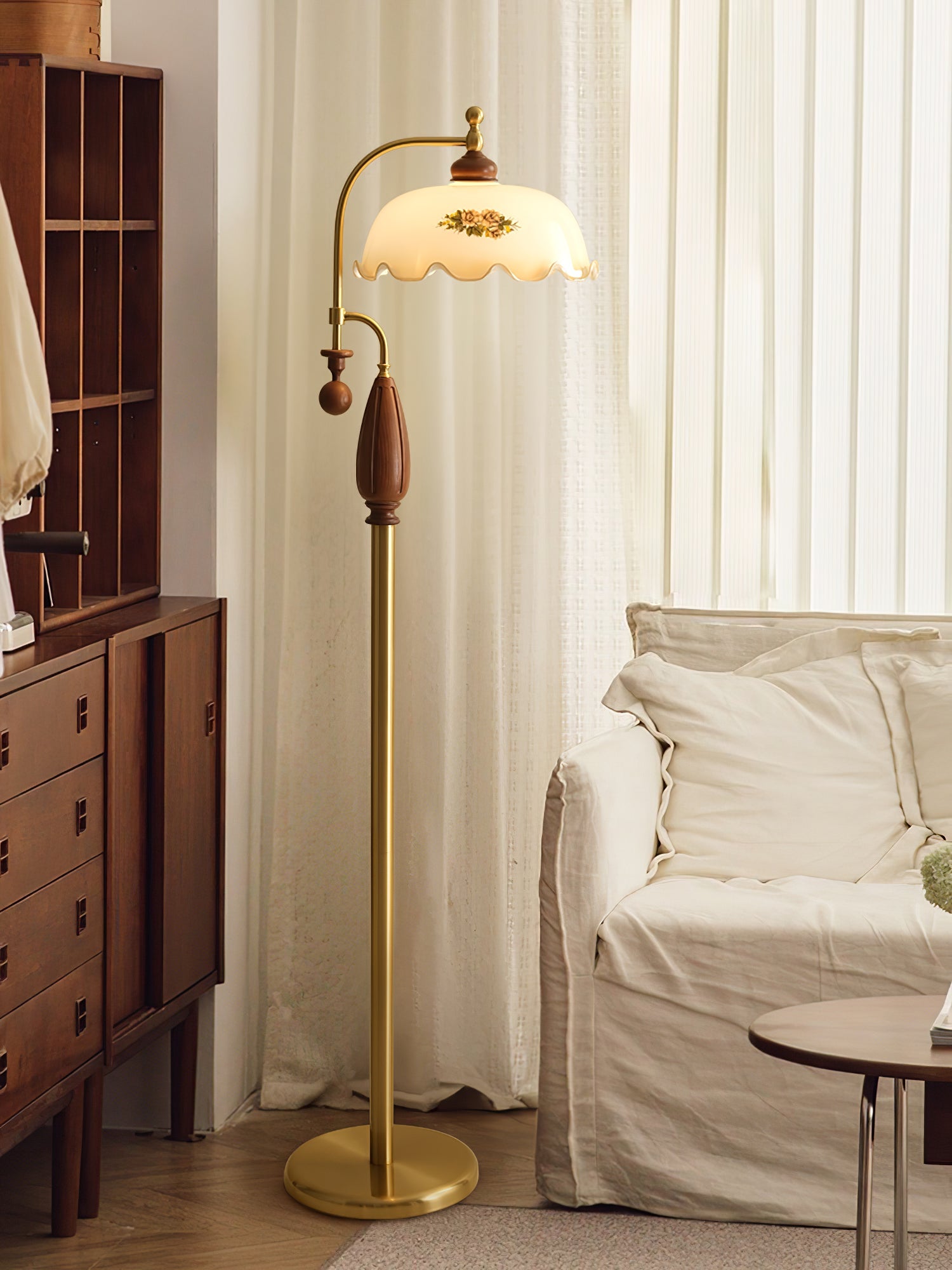 Heritage Bloom Floor Lamp - Blowlighting