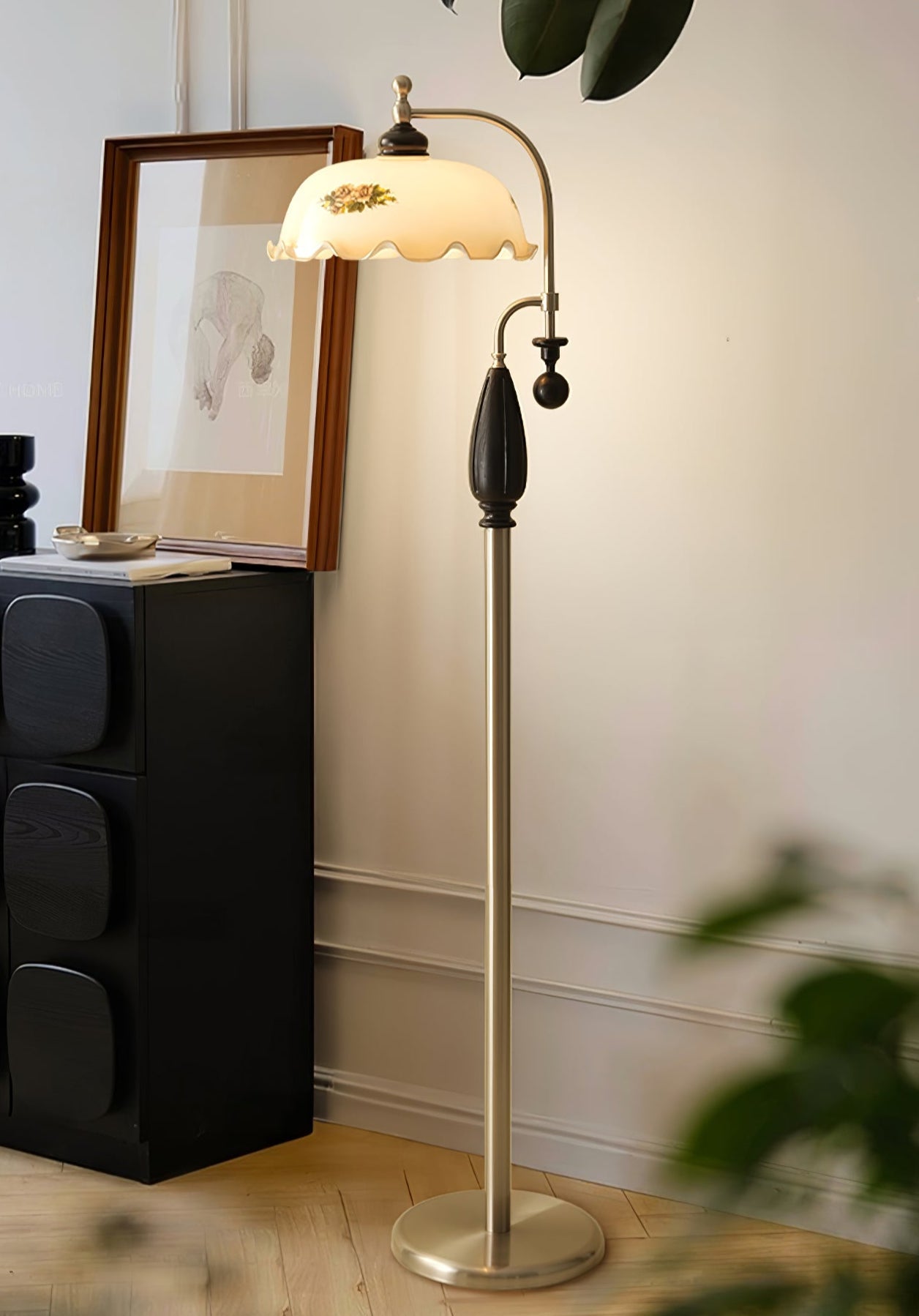 Heritage Bloom Floor Lamp - Blowlighting
