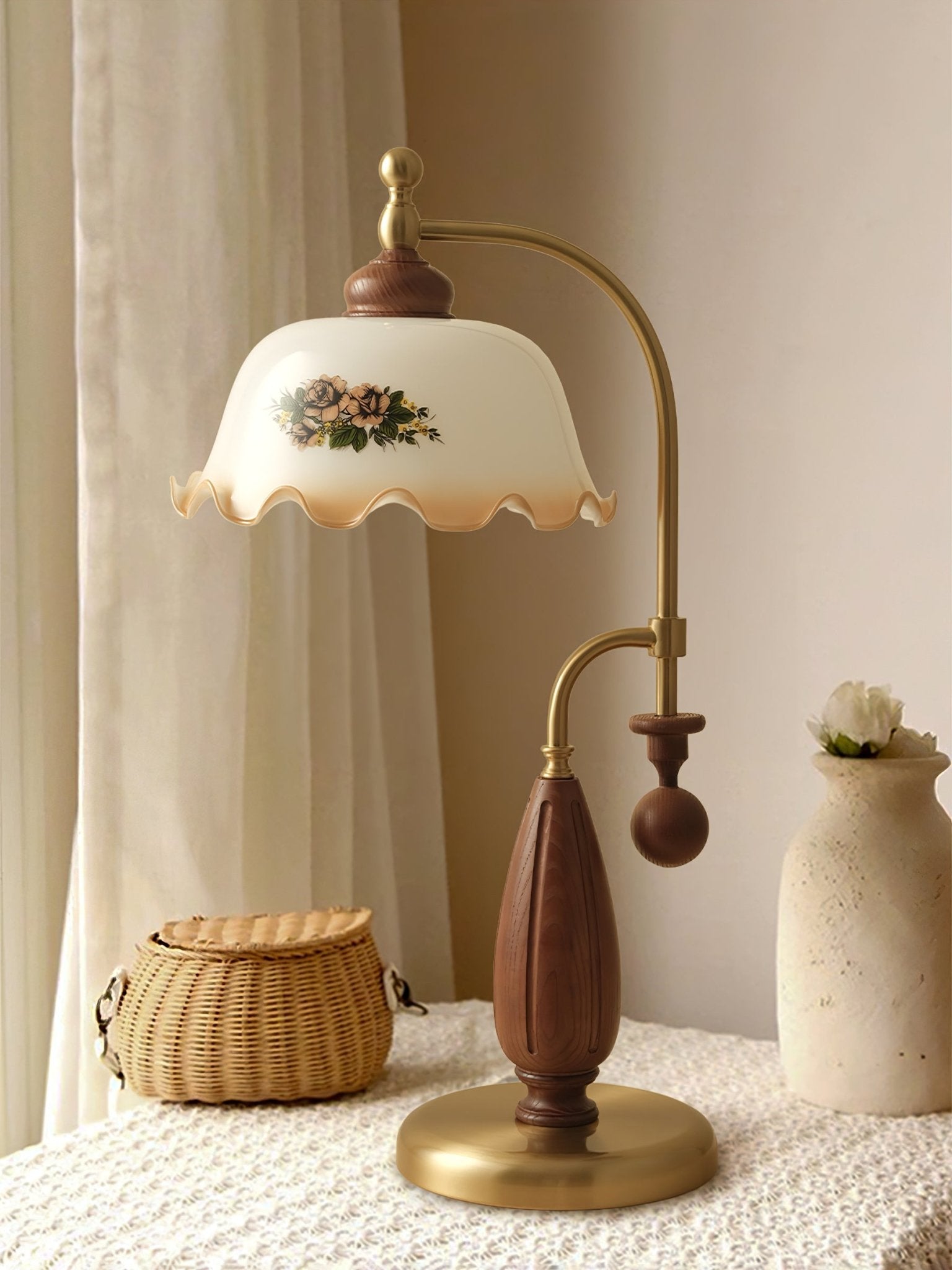Heritage Bloom Table Lamp - Blowlighting