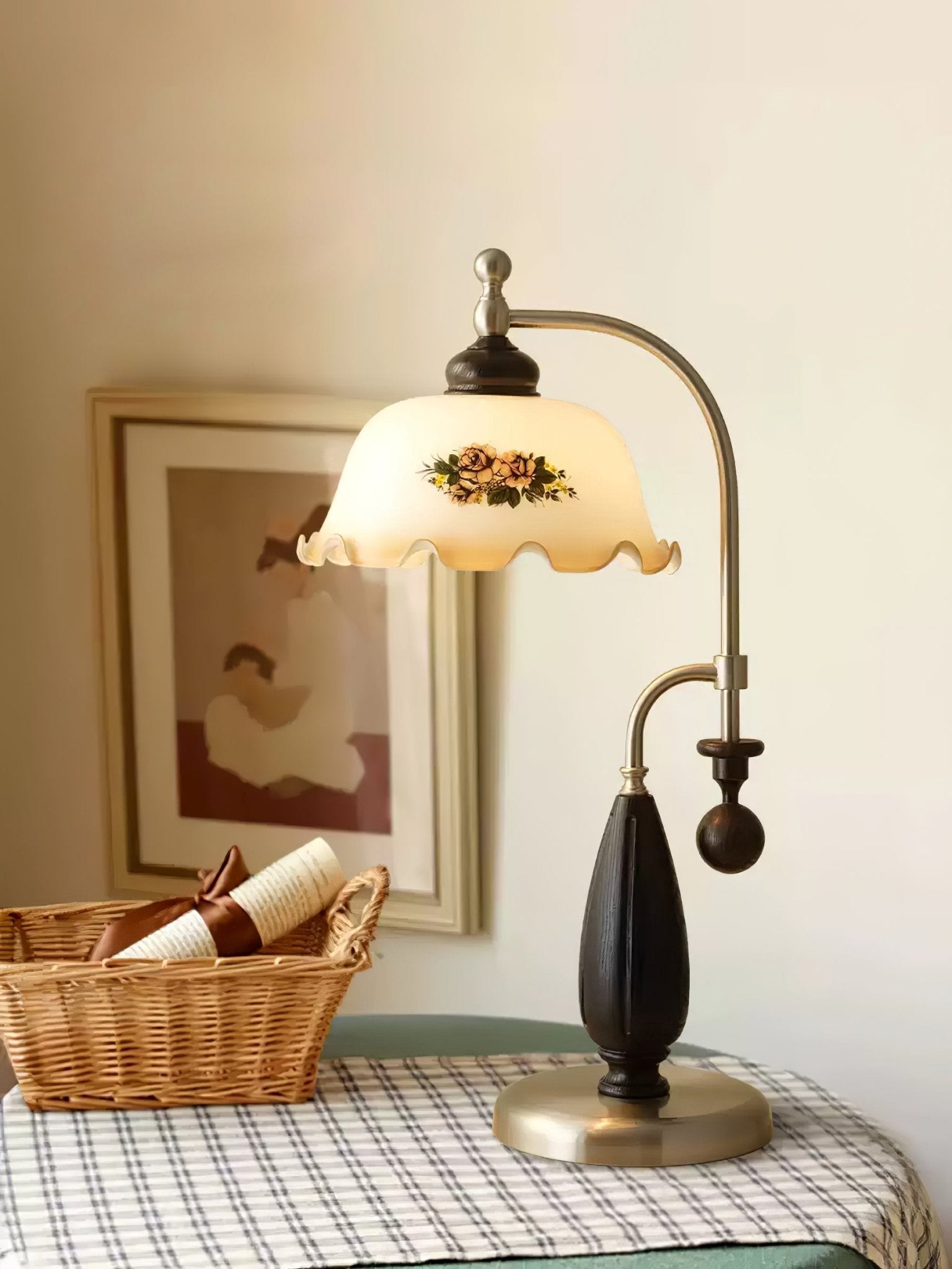 Heritage Bloom Table Lamp - Blowlighting