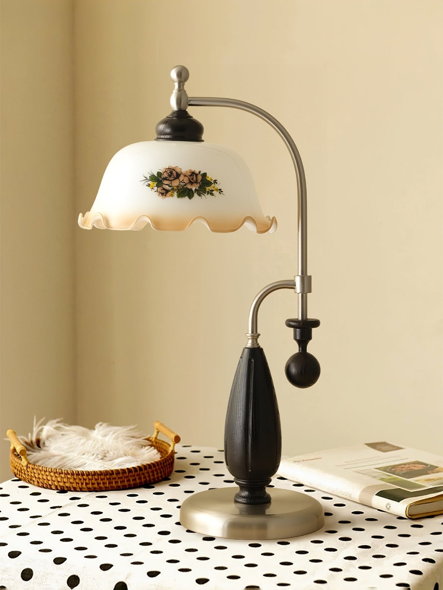 Heritage Bloom Table Lamp - Blowlighting