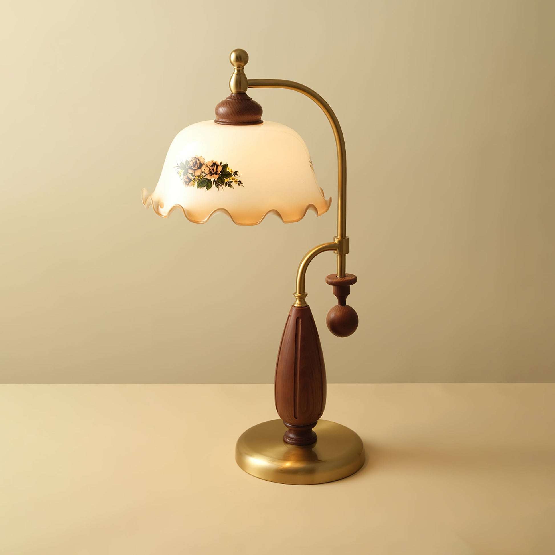 Heritage Bloom Table Lamp - Blowlighting