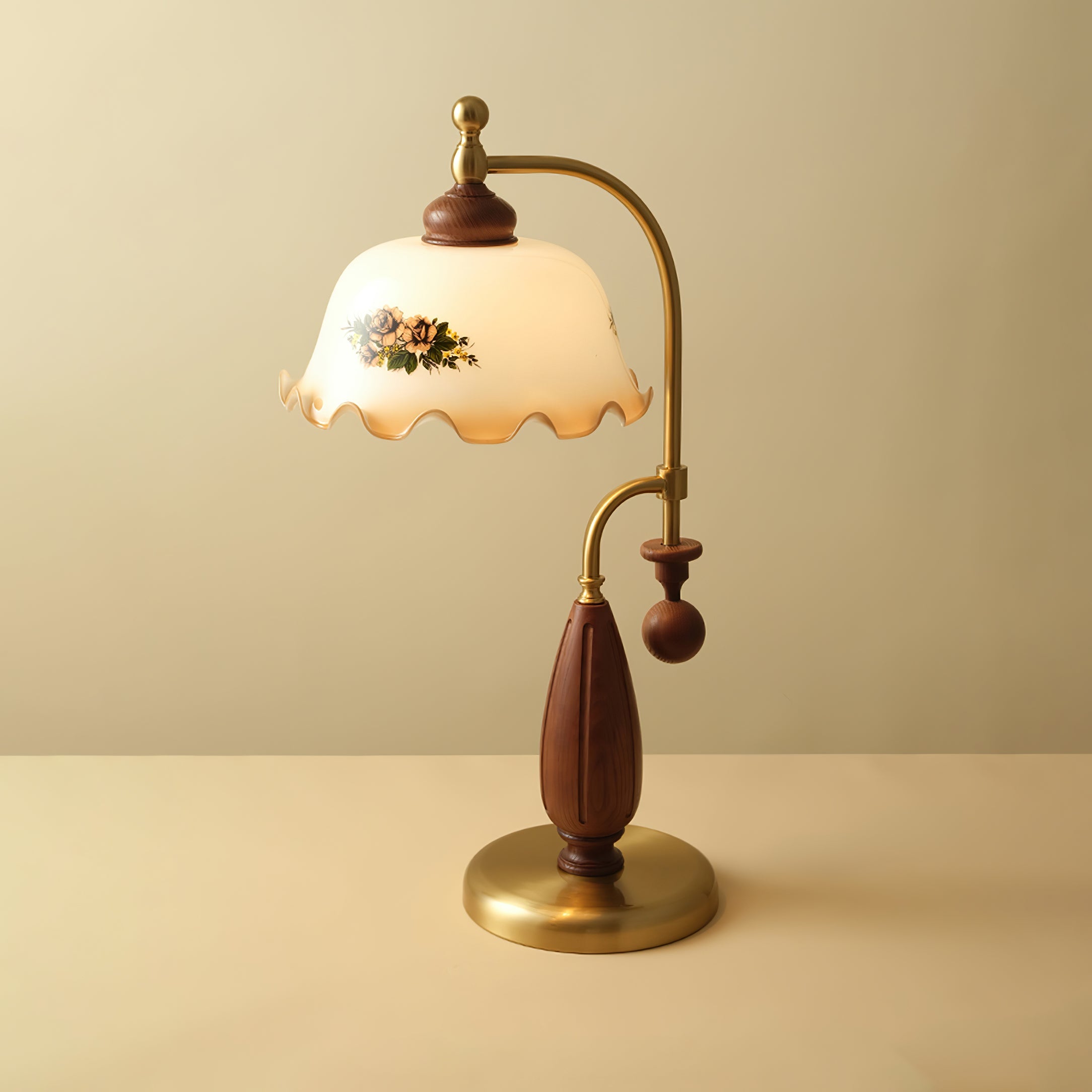 Heritage Bloom Table Lamp - Blowlighting