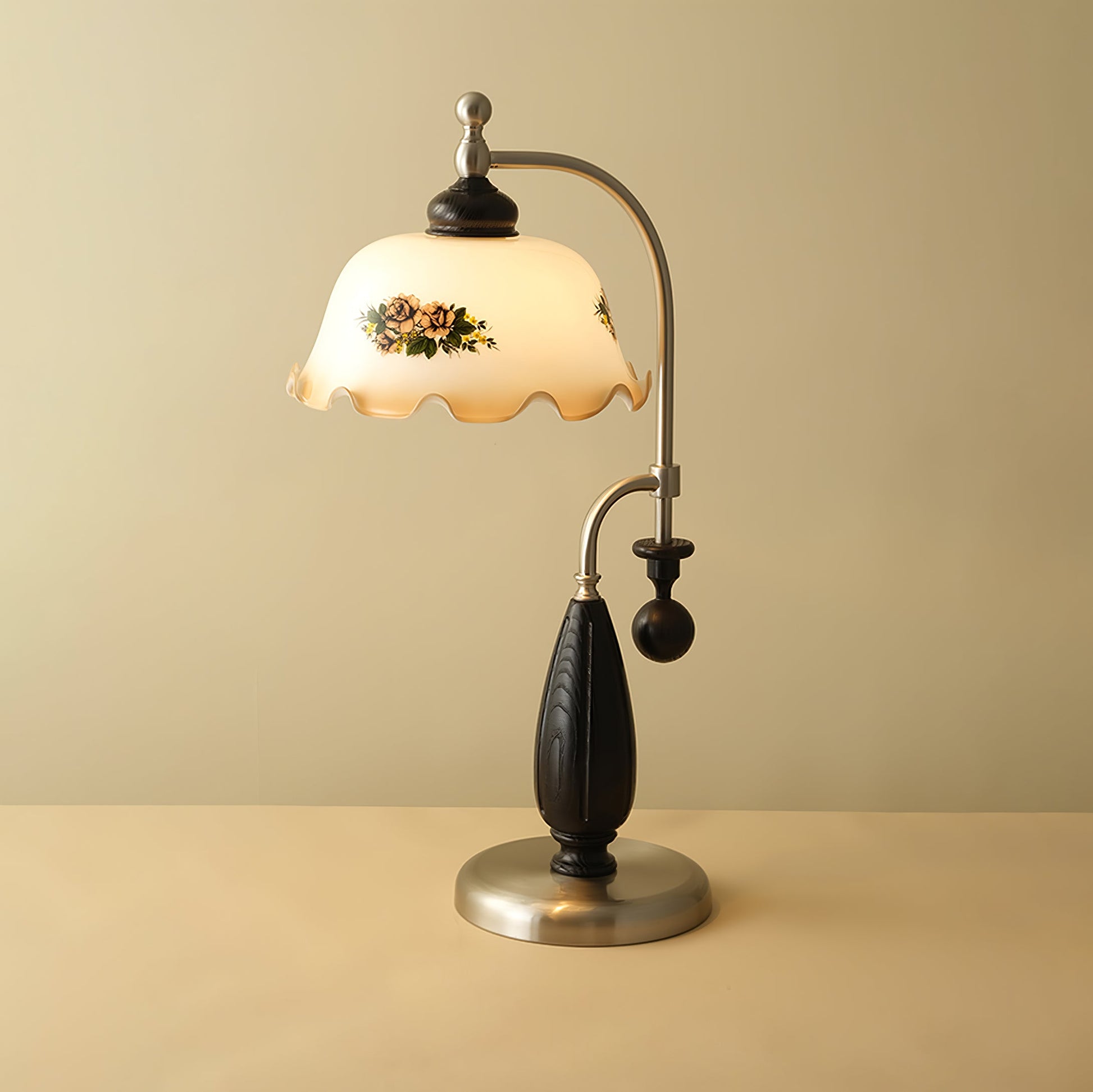 Heritage Bloom Table Lamp - Blowlighting