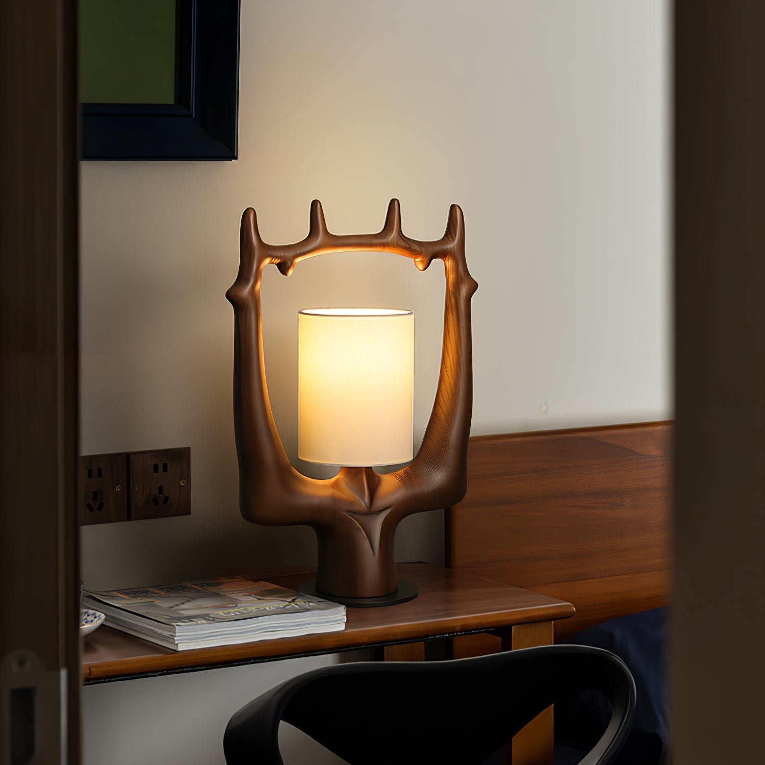 Antler Ring Table Lamp - Blowlighting