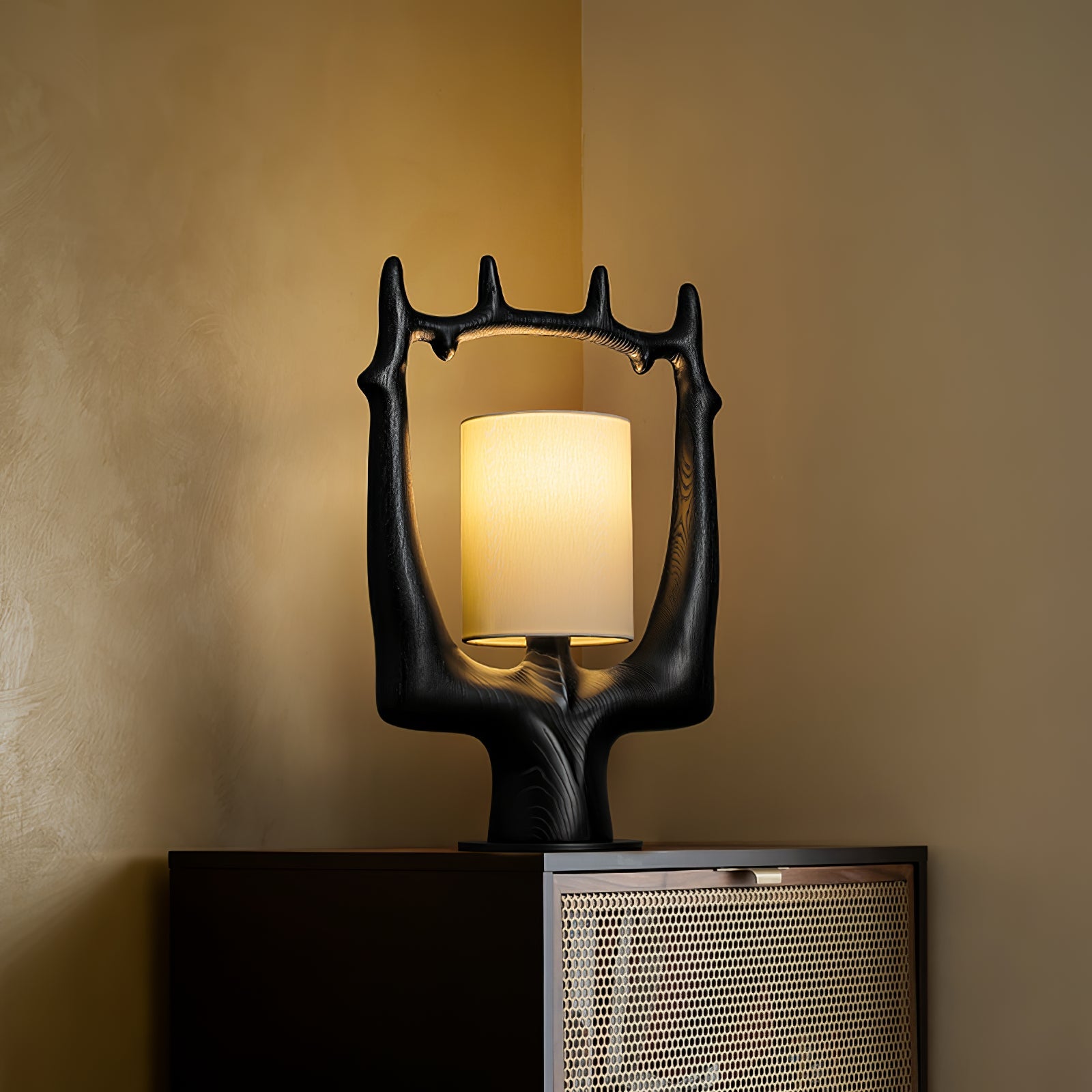 Antler Ring Table Lamp - Blowlighting