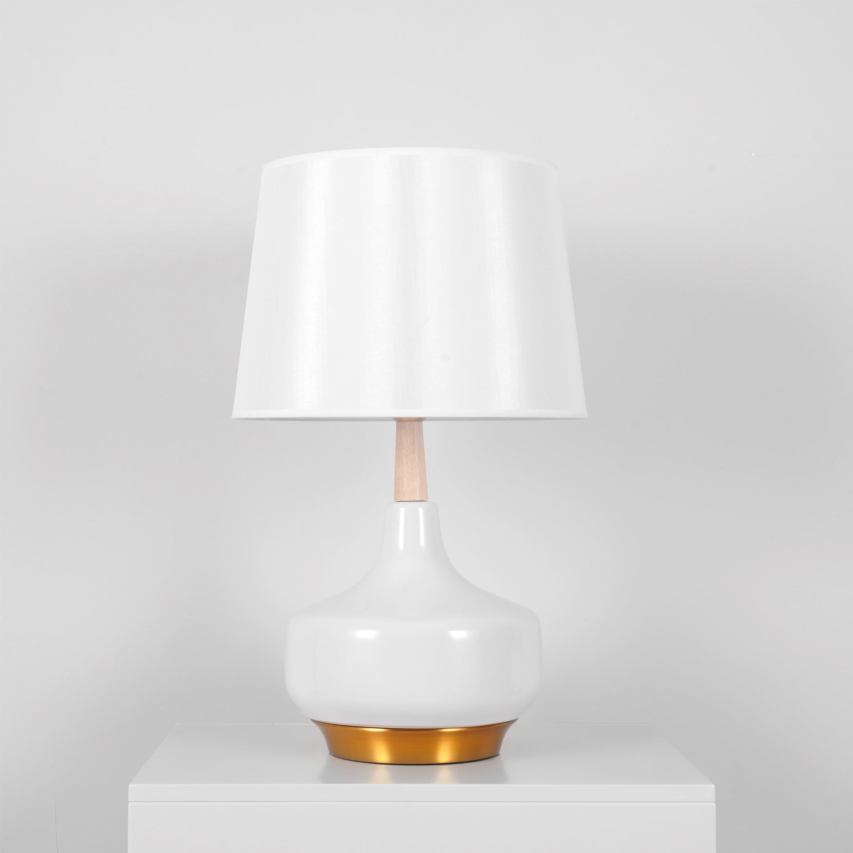 Hilo Table Lamp - Blowlighting