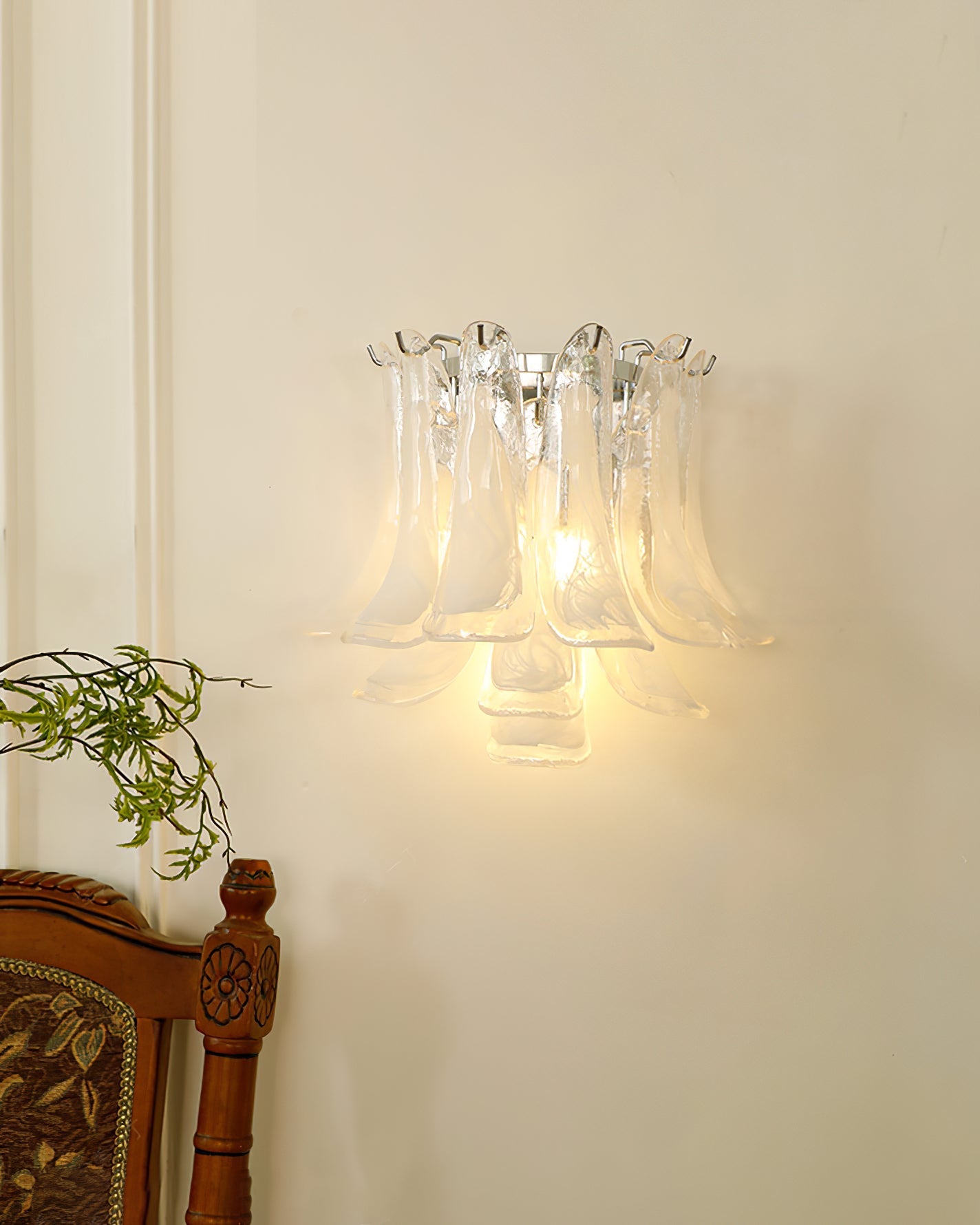 Aurora Wall Lamp Petal Glass Horseshoe Shaped Minimalist - Blowlighting