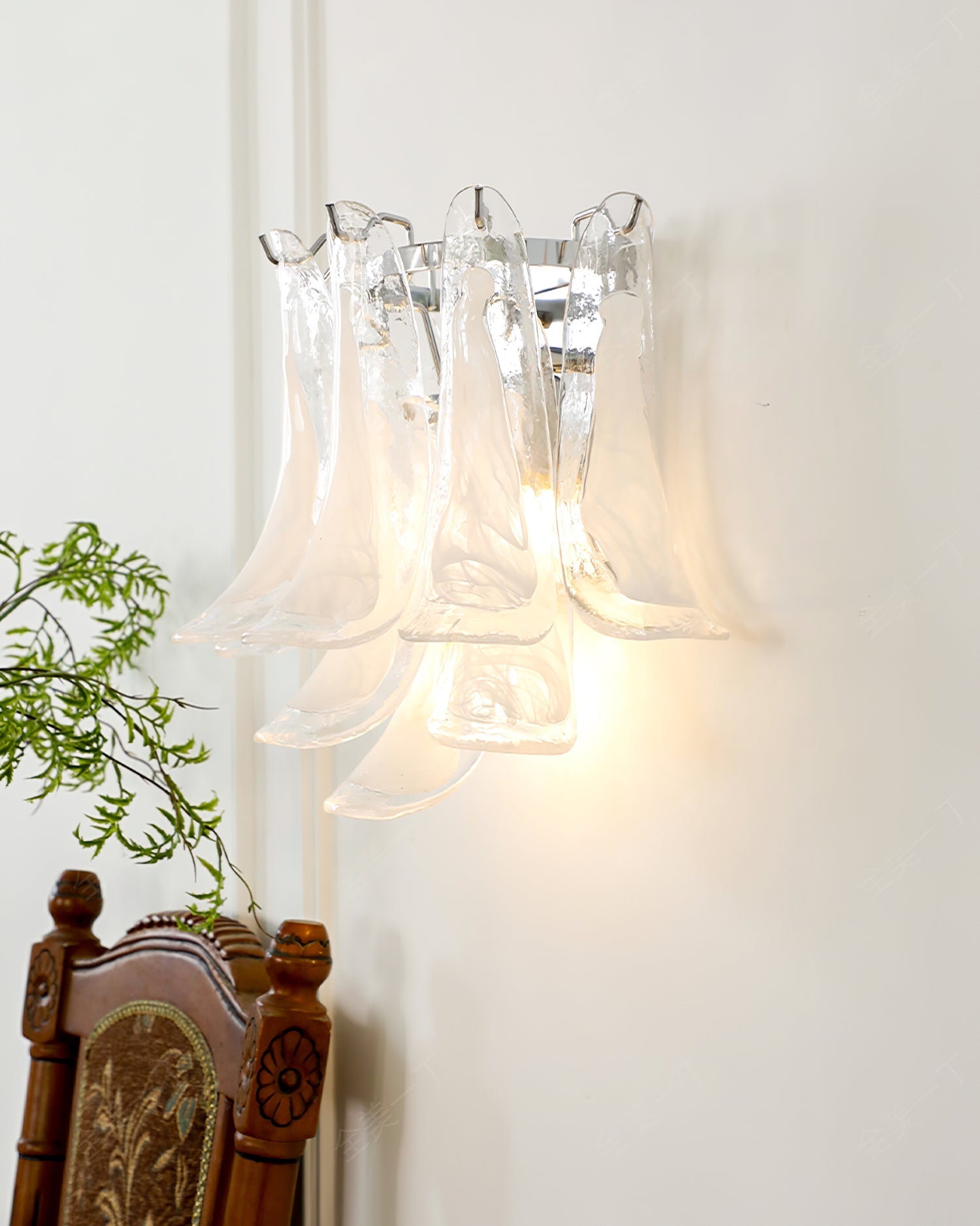 Aurora Wall Lamp Petal Glass Horseshoe Shaped Minimalist - Blowlighting