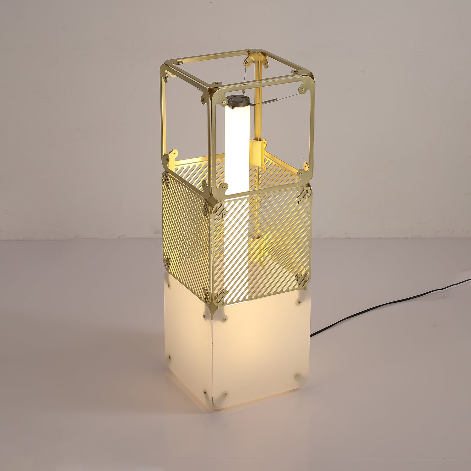 Hyperqube Floor Lamp - Blowlighting