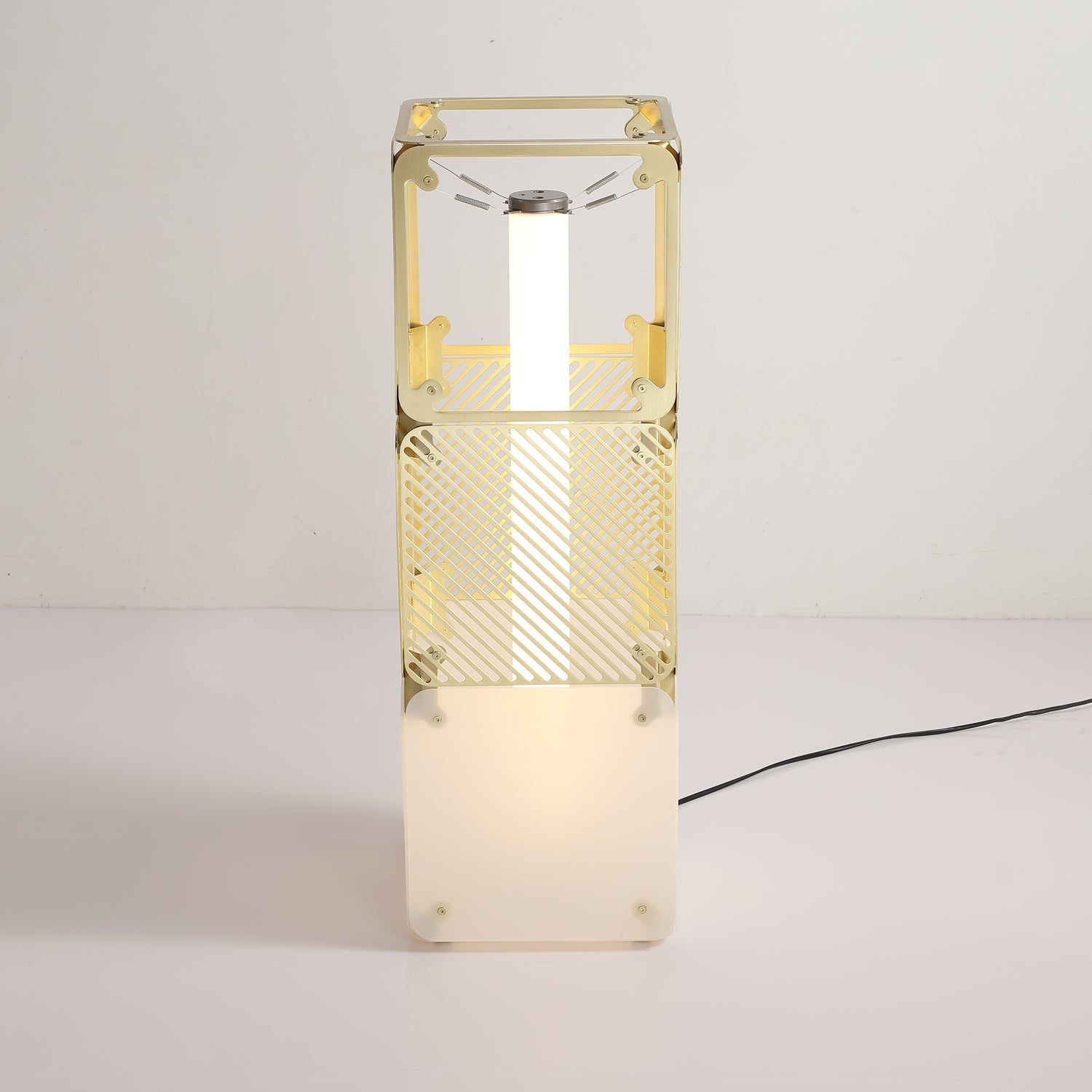Hyperqube Floor Lamp - Blowlighting