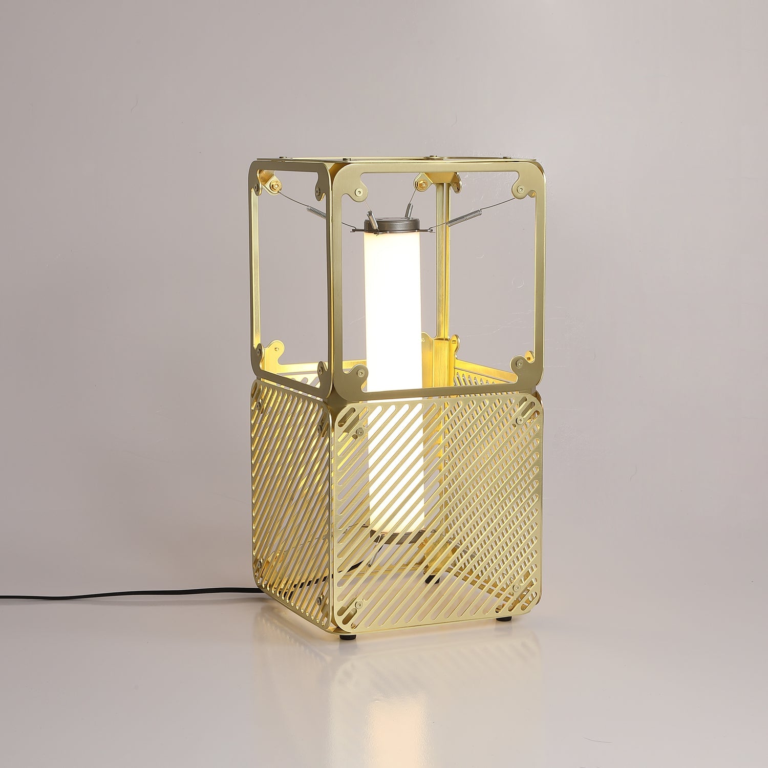 Hyperqube Table Lamp - Blowlighting