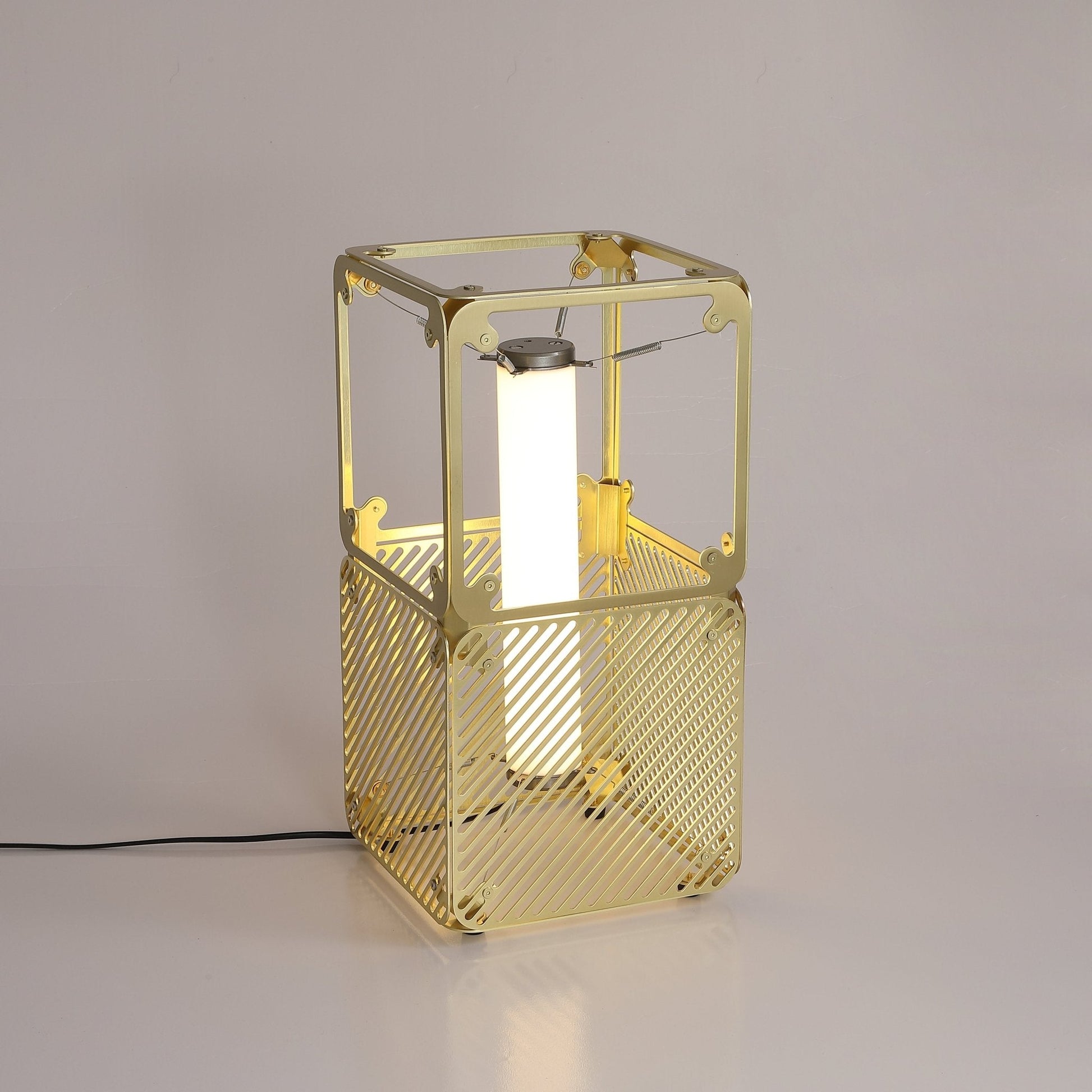 Hyperqube Table Lamp - Blowlighting