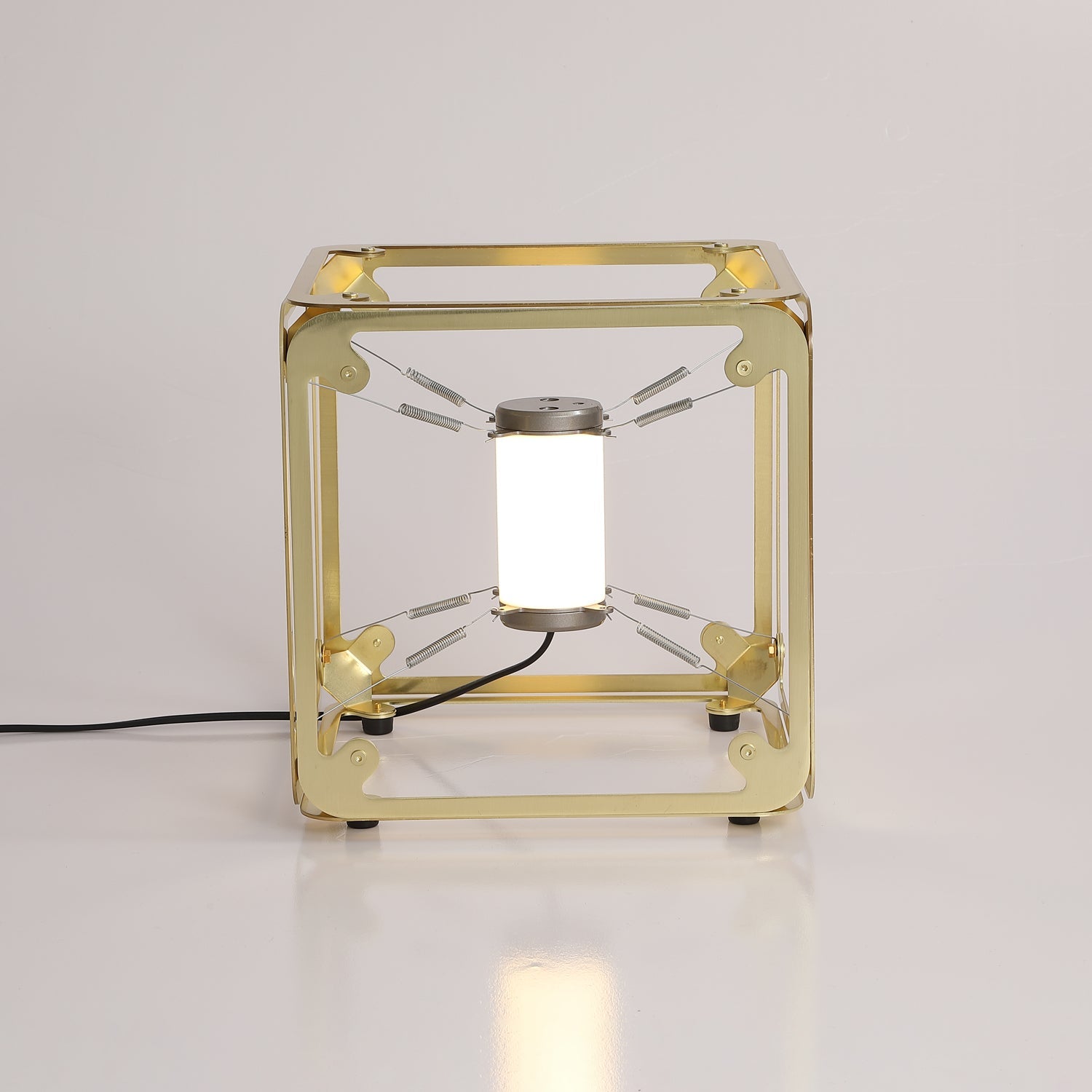 Hyperqube Table Lamp - Blowlighting