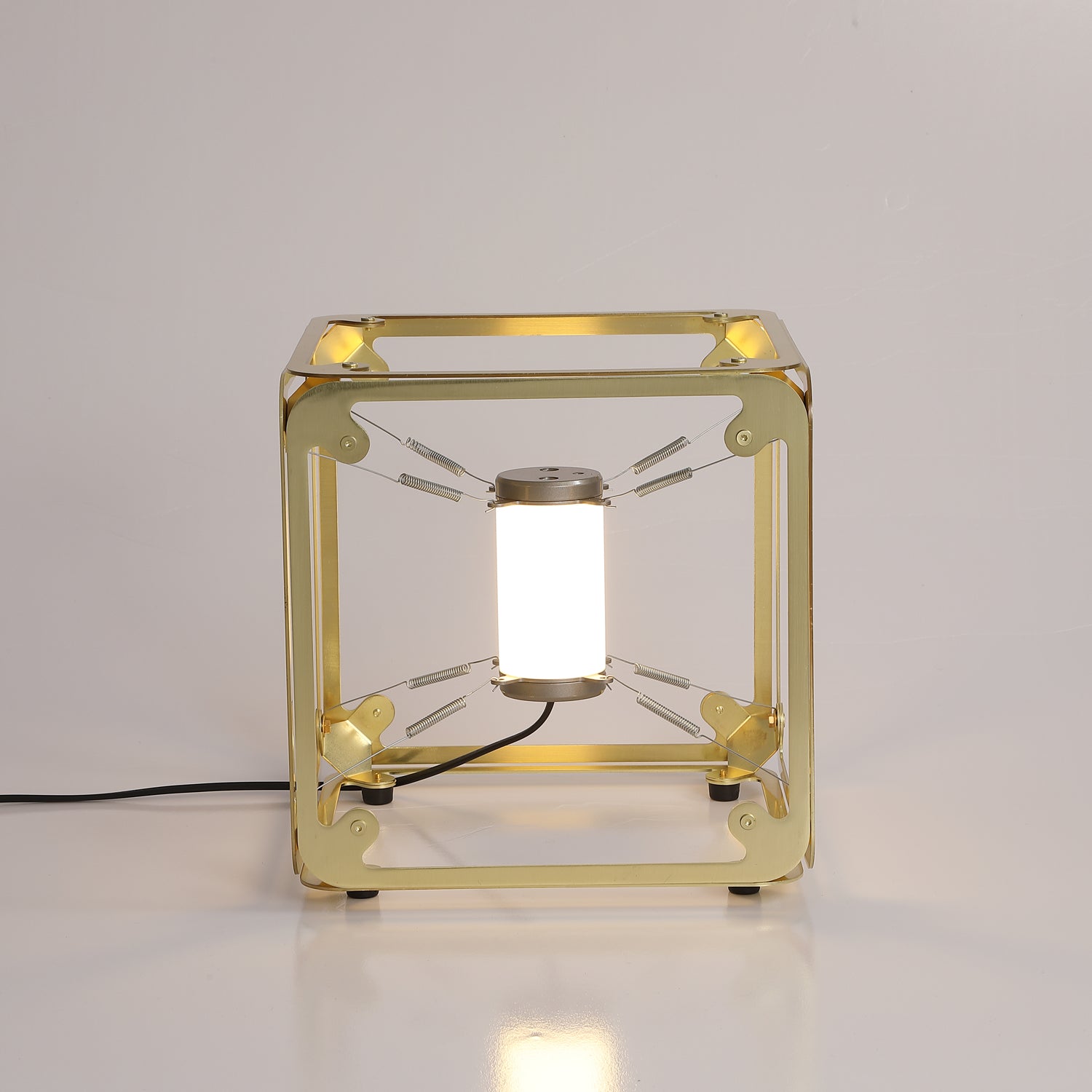 Hyperqube Table Lamp - Blowlighting