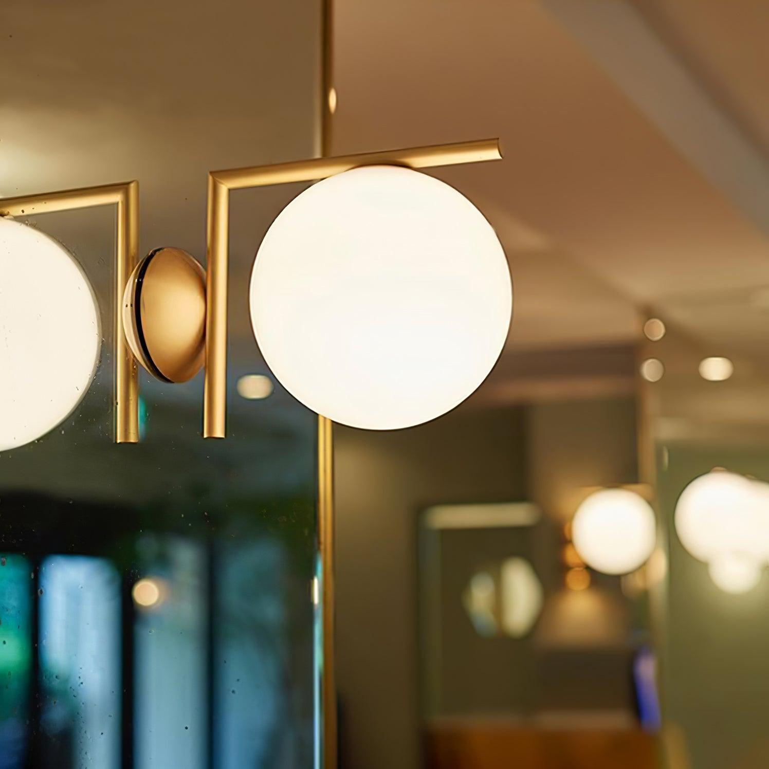 Blown Glass Opal Glass Wall Lamp - Blowlighting