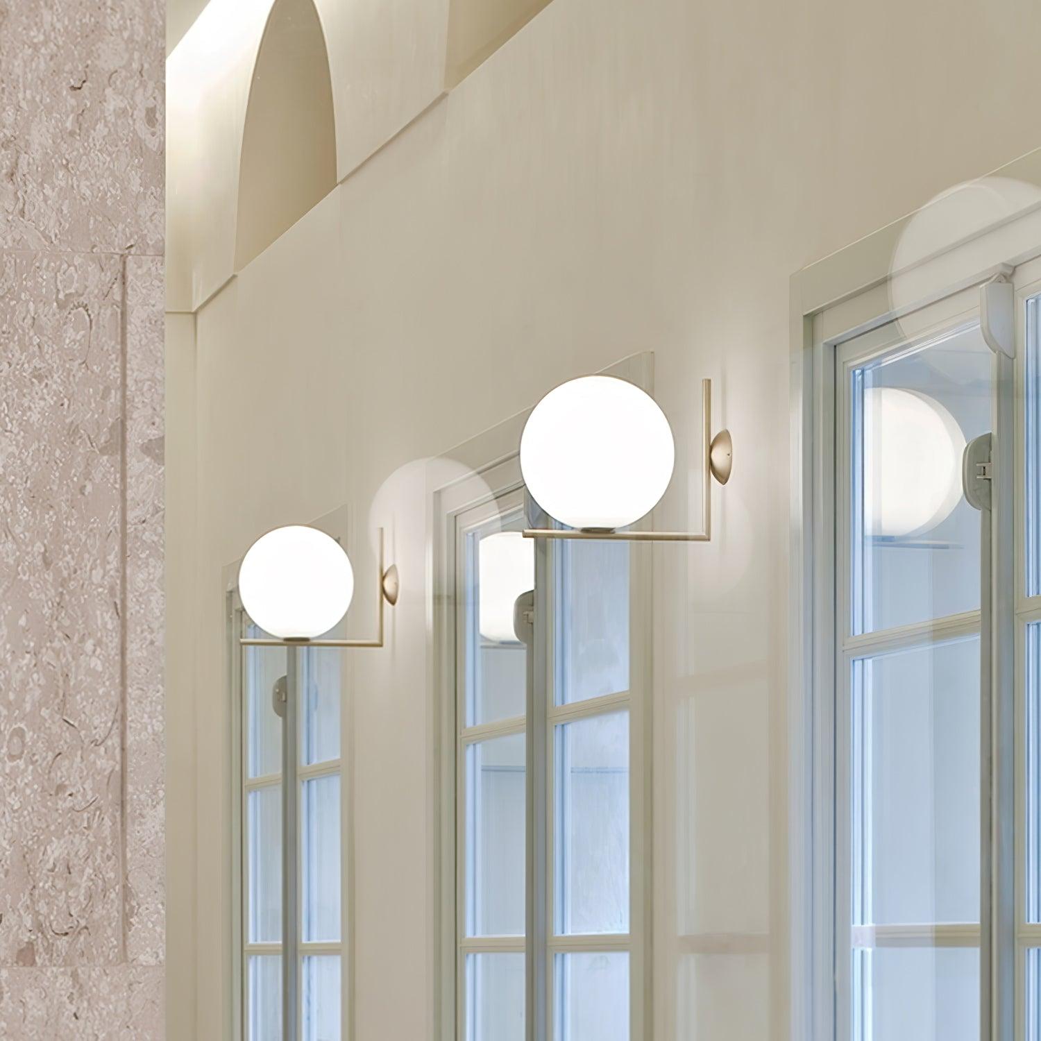 Blown Glass Opal Glass Wall Lamp - Blowlighting