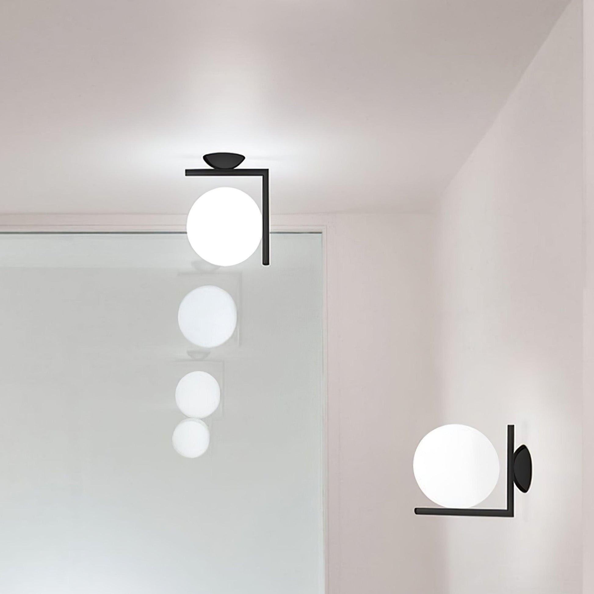 Blown Glass Opal Glass Wall Lamp - Blowlighting