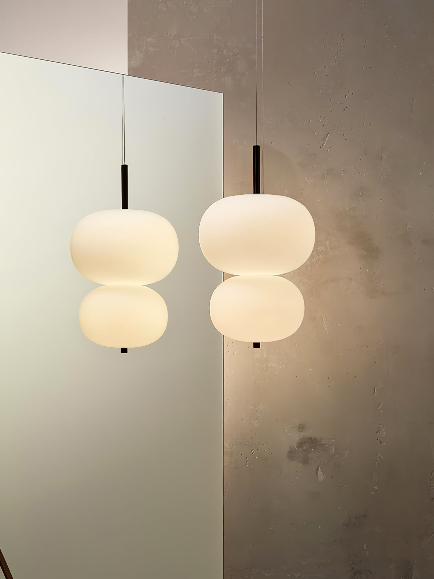Ilargi Pendant Light - Blowlighting
