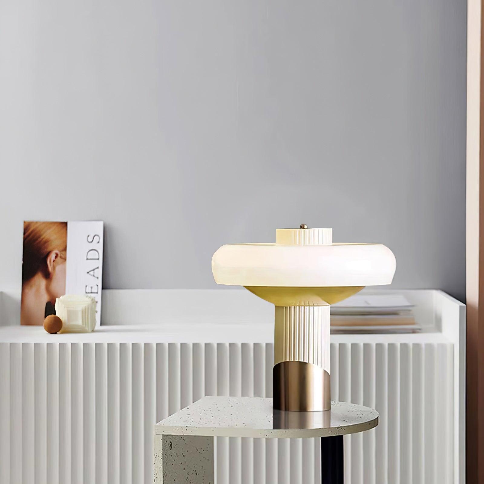 Ilayda Table Lamp - Blowlighting