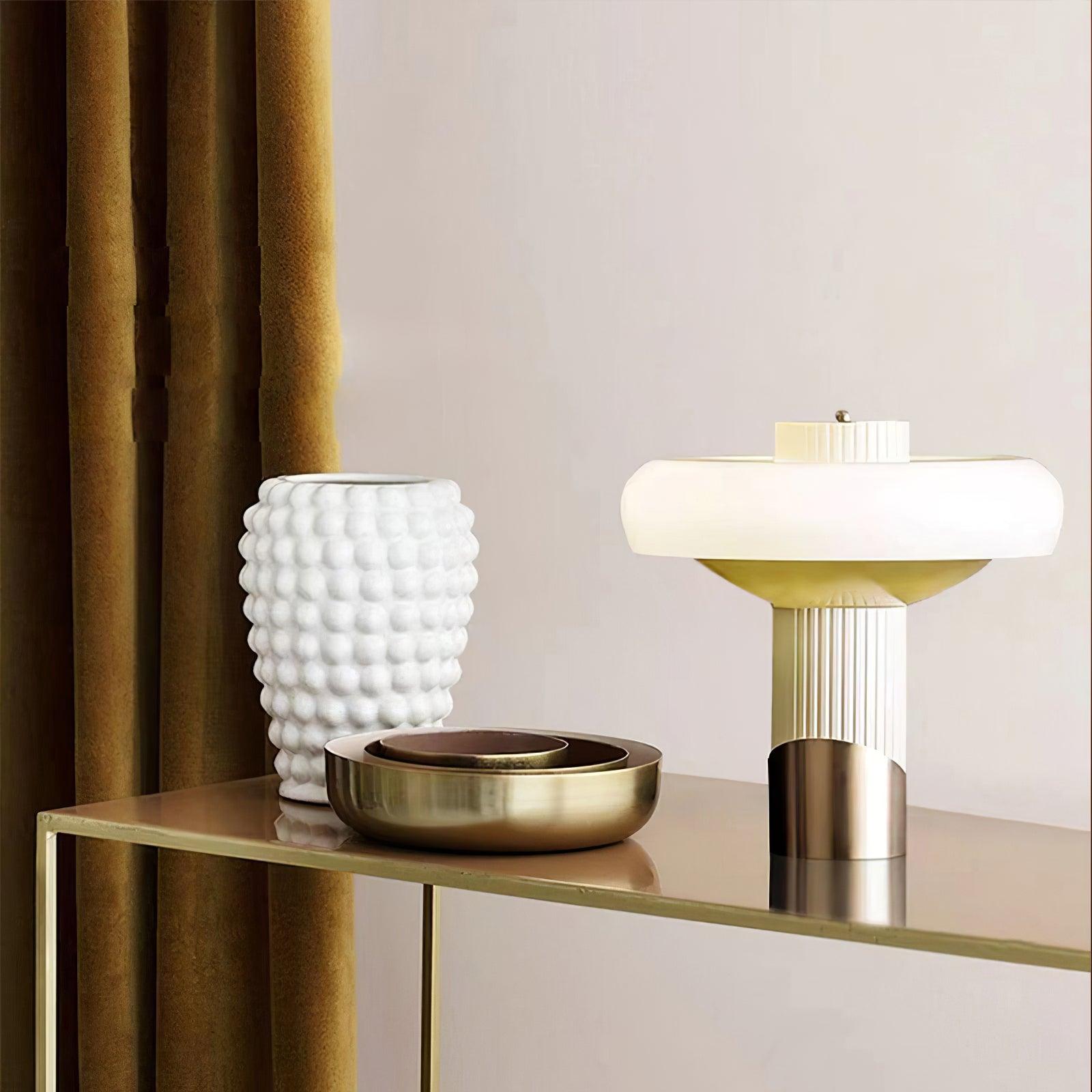 Ilayda Table Lamp - Blowlighting