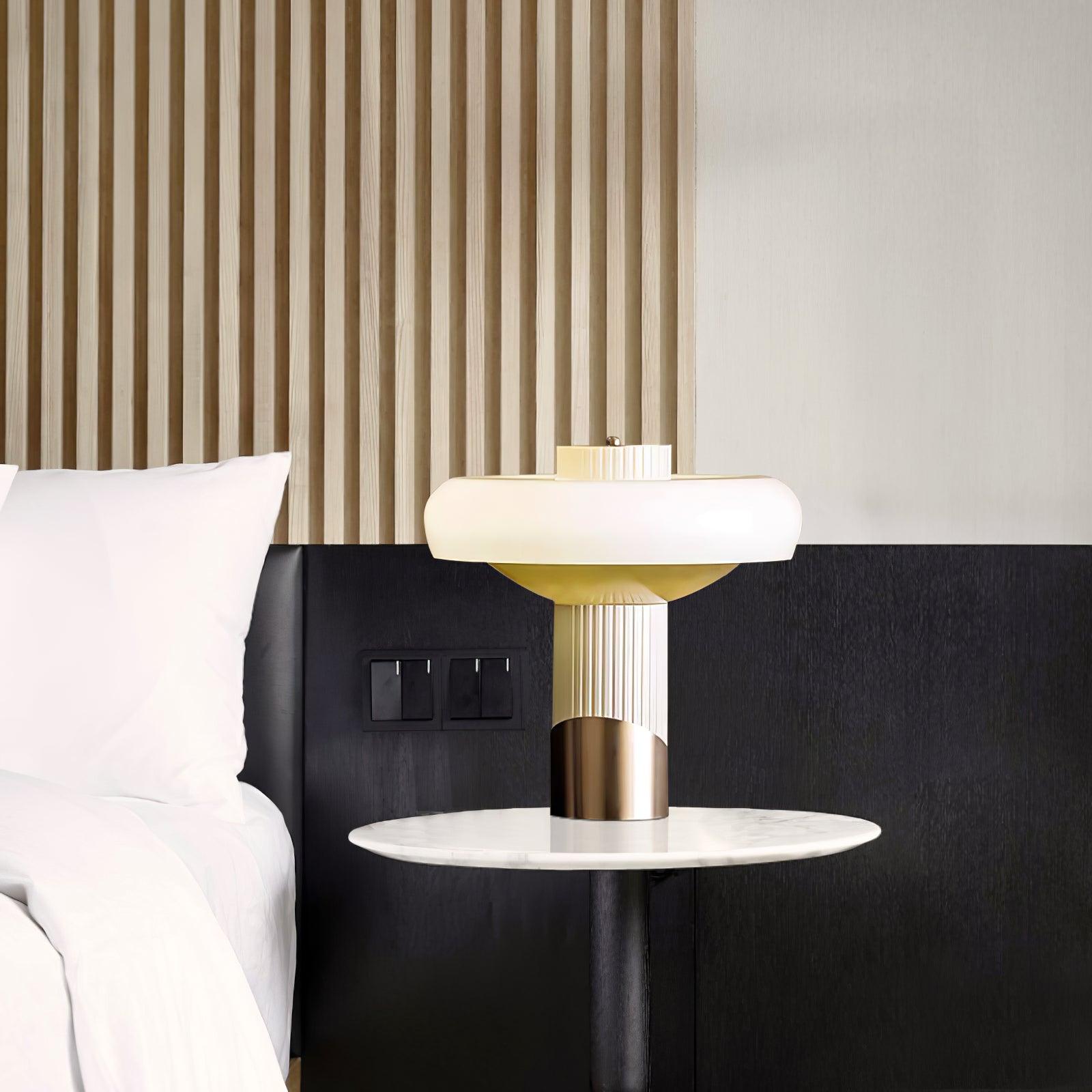 Ilayda Table Lamp - Blowlighting