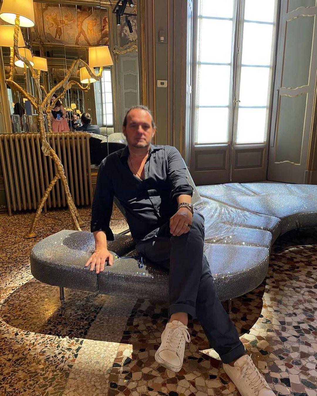 Ines Floor Lamp - Blowlighting