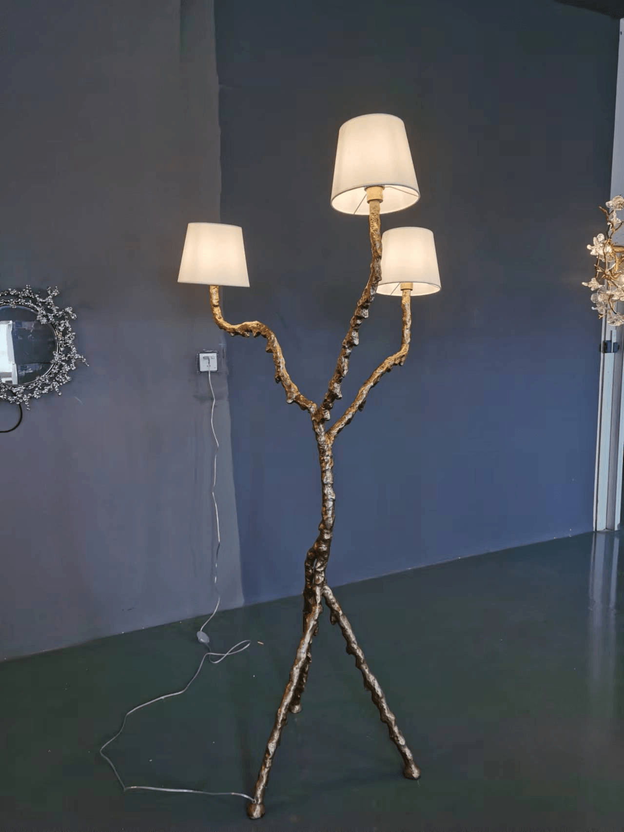 Ines Floor Lamp - Blowlighting