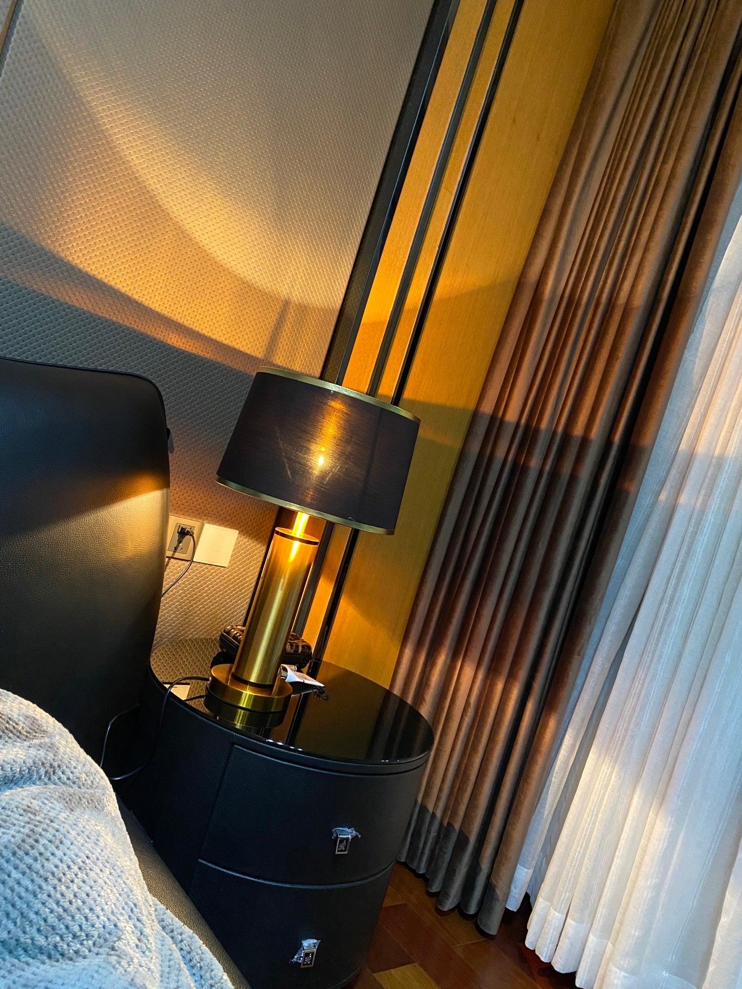 Jaspar Table Lamp - Blowlighting