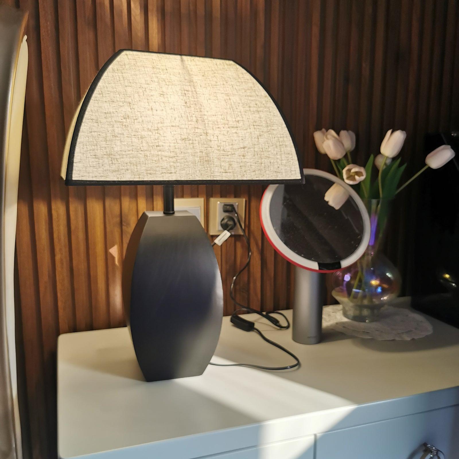 Javier Black Table Lamp - Blowlighting