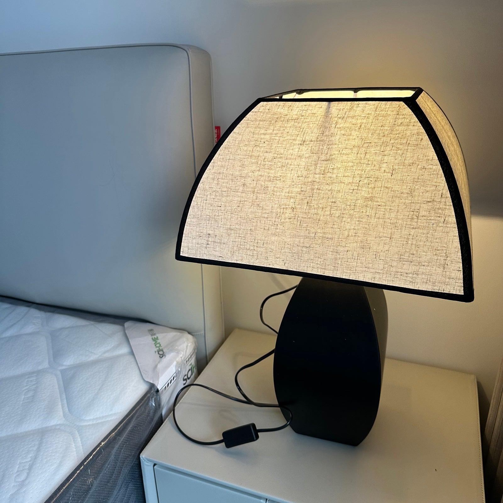 Javier Black Table Lamp - Blowlighting