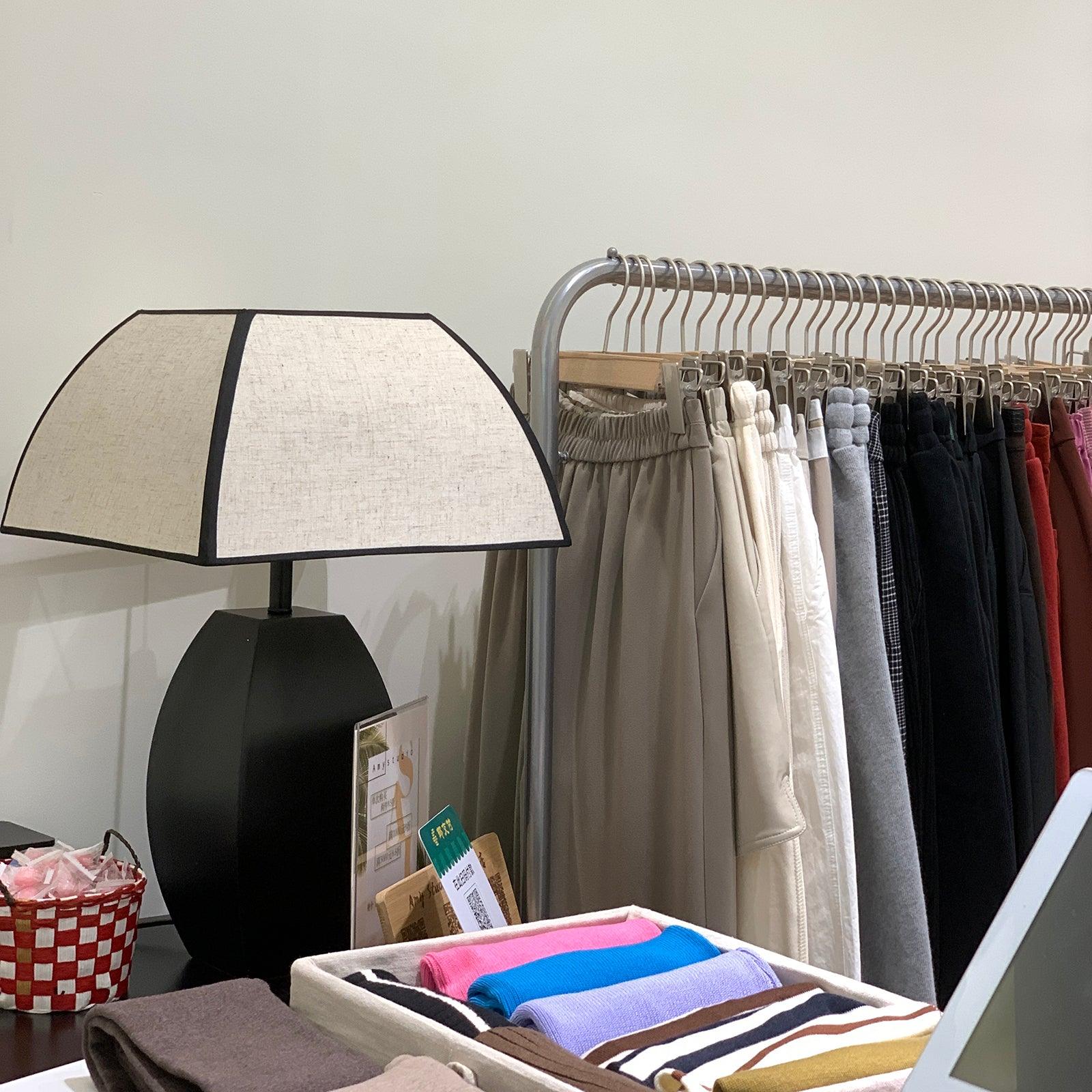 Javier Black Table Lamp - Blowlighting