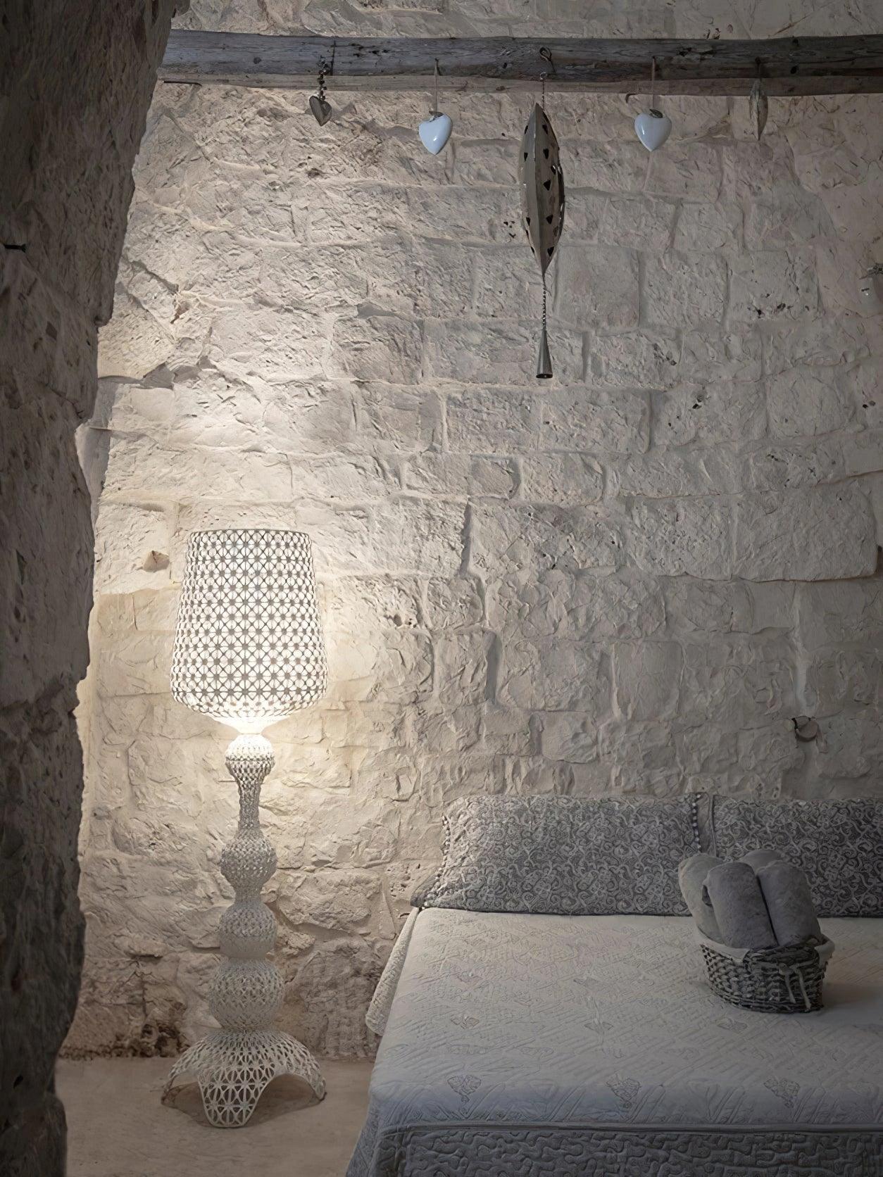 Kabuki Floor Lamp - Blowlighting