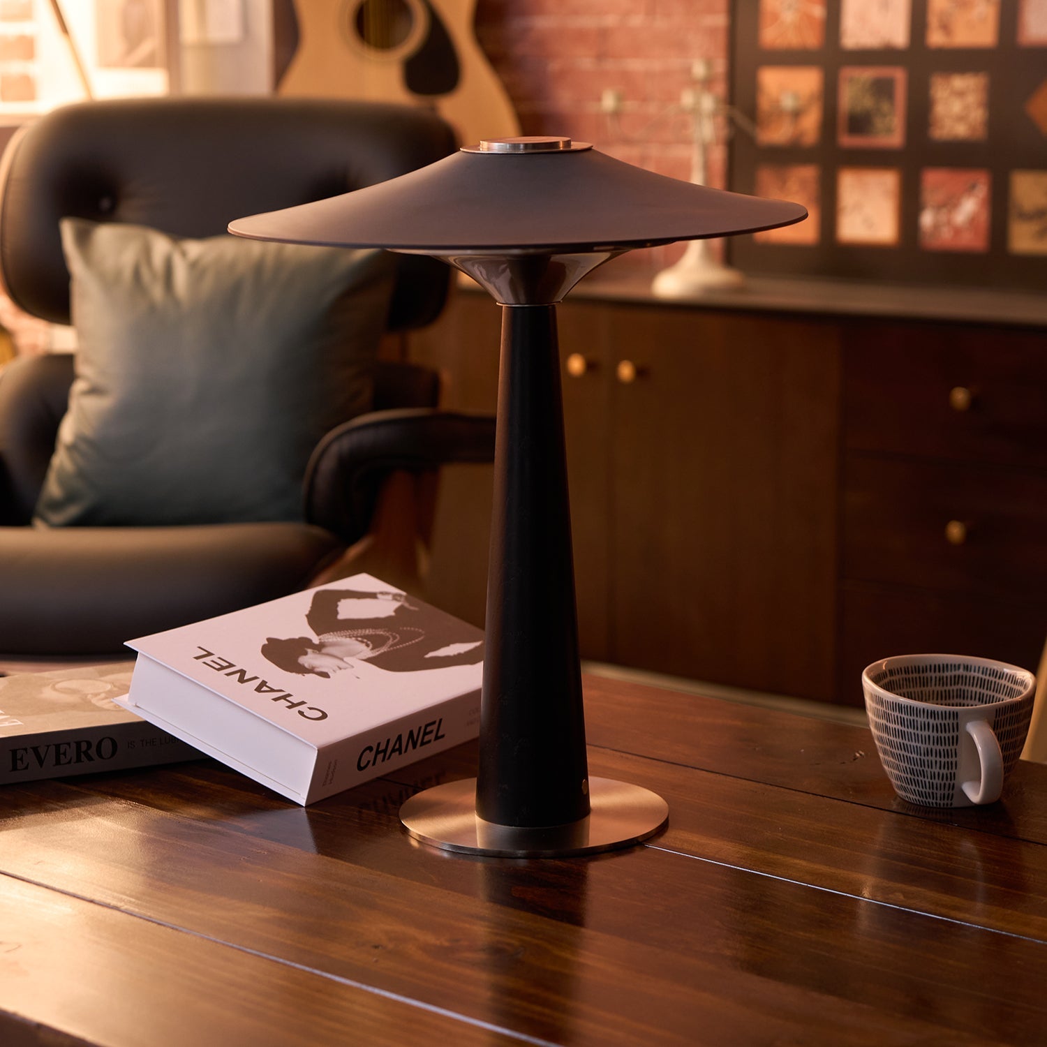 Kizu Peak Table Lamp - Blowlighting