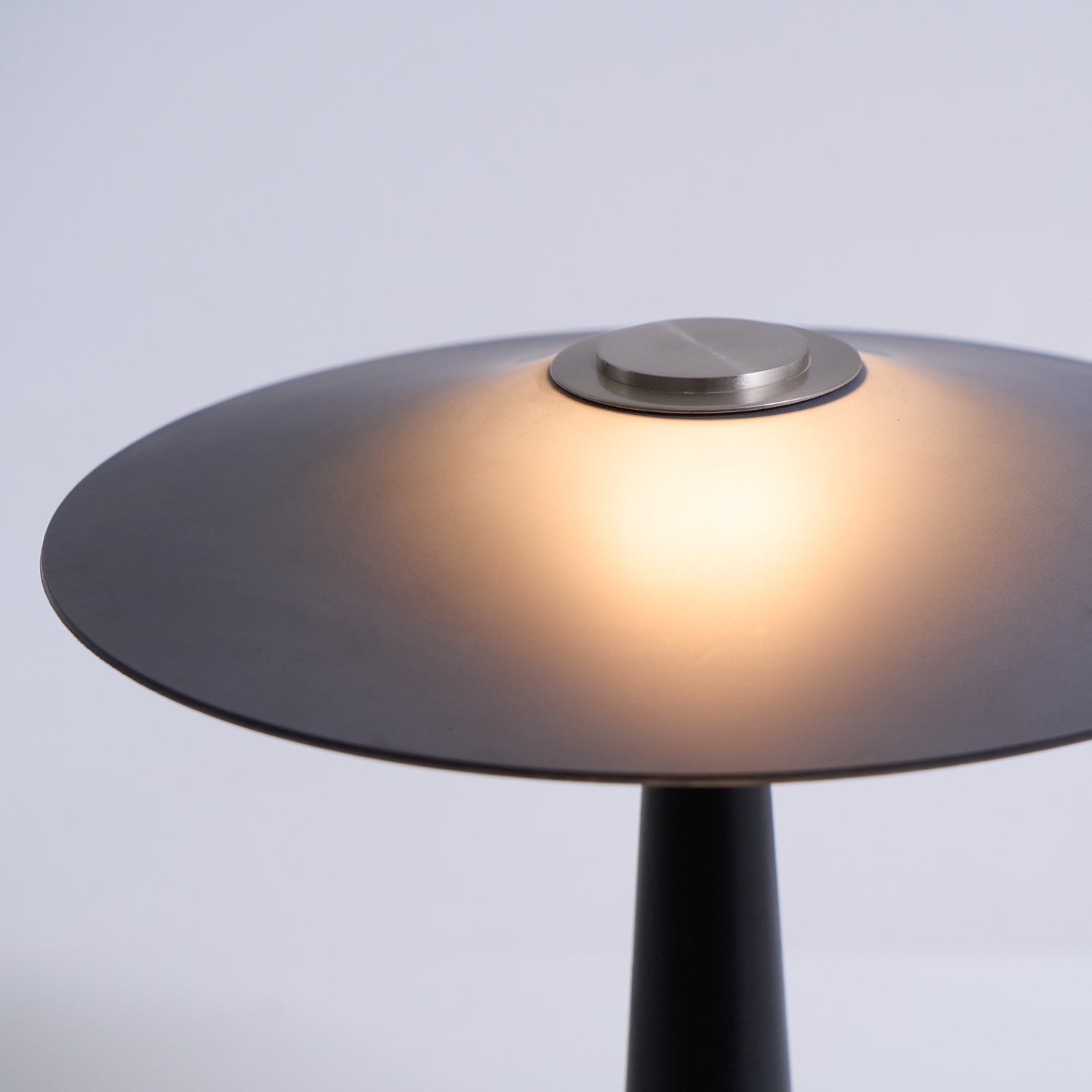 Kizu Peak Table Lamp - Blowlighting