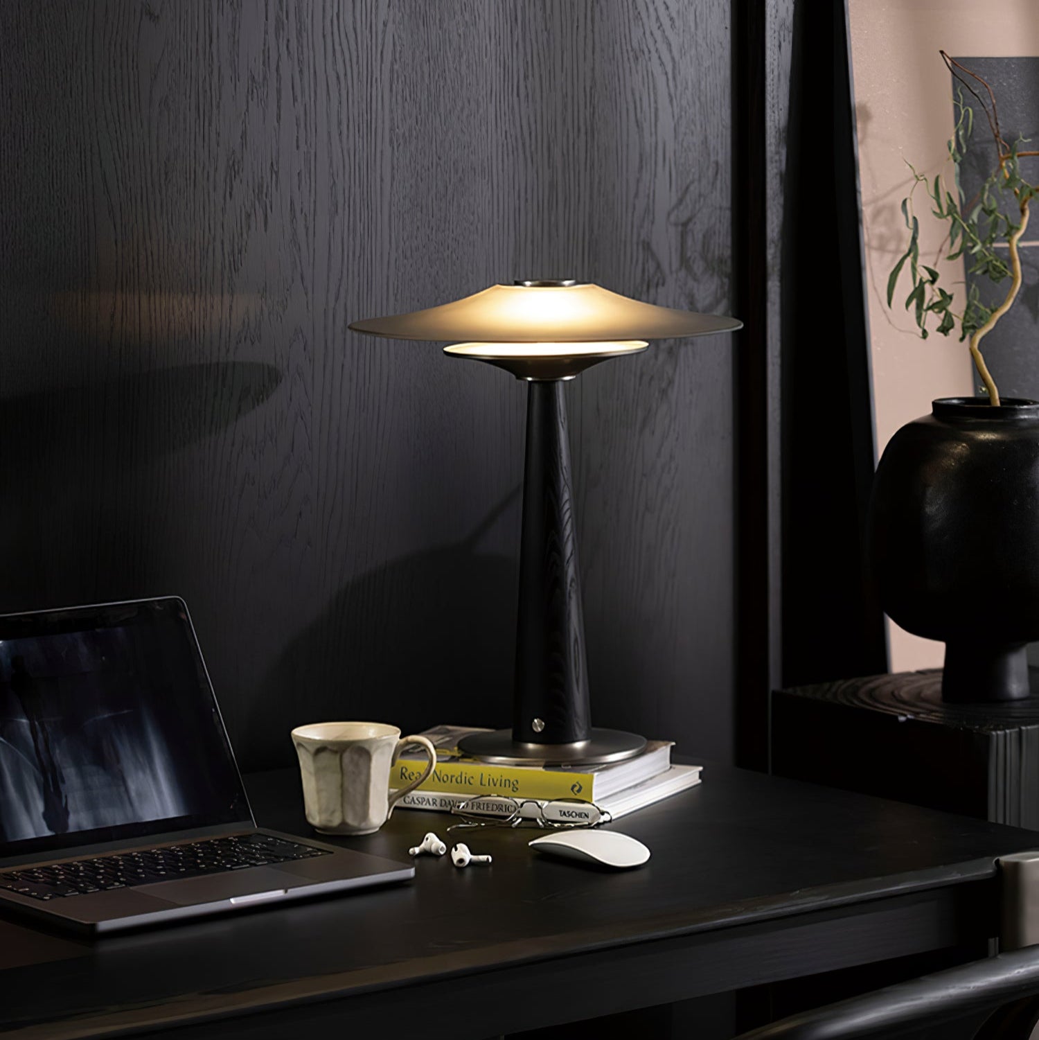 Kizu Peak Table Lamp - Blowlighting