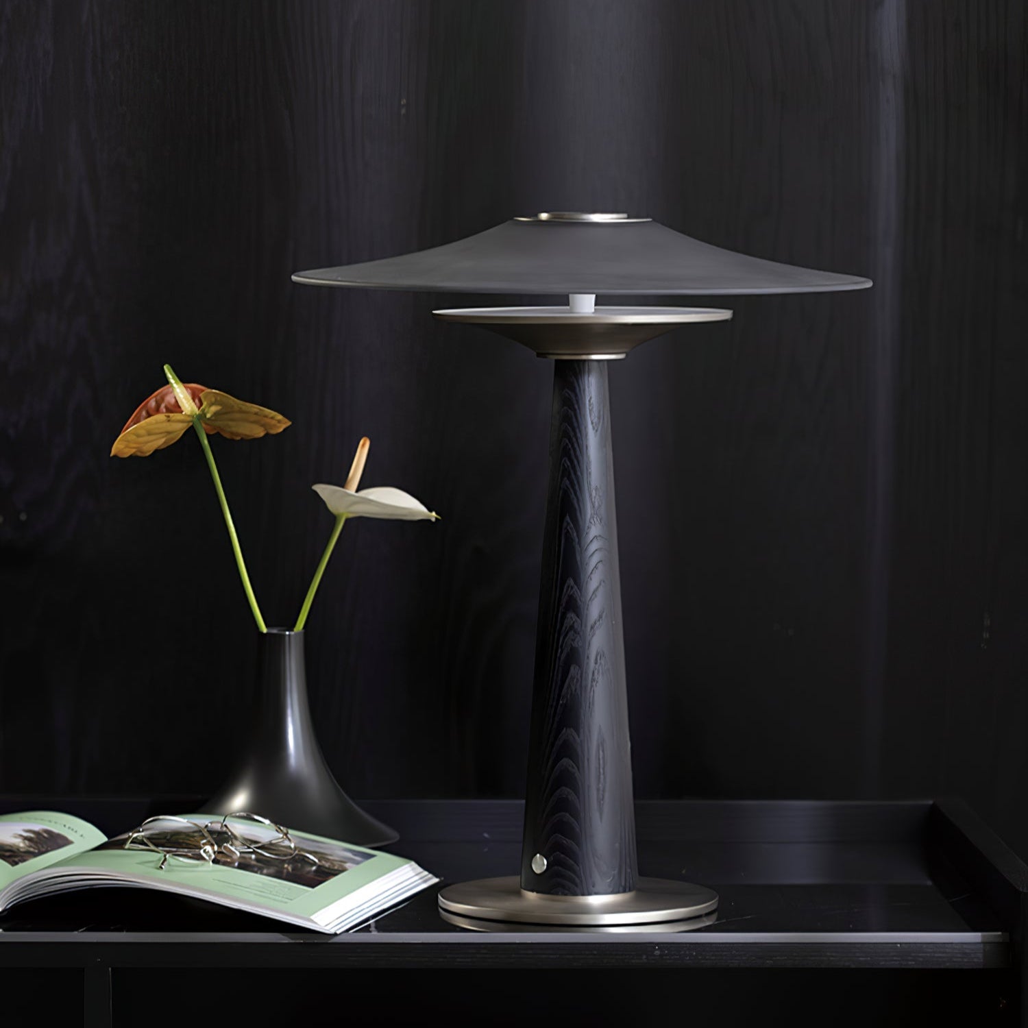 Kizu Peak Table Lamp - Blowlighting